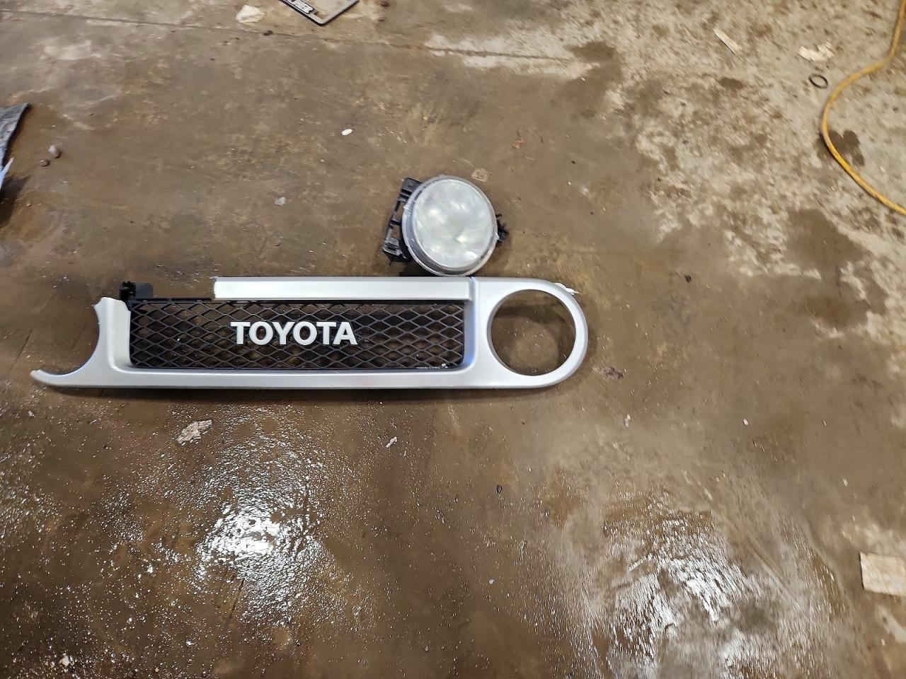 2008 Toyota Fj Cruiser Base Серый vin: JTEBU11F18K019447