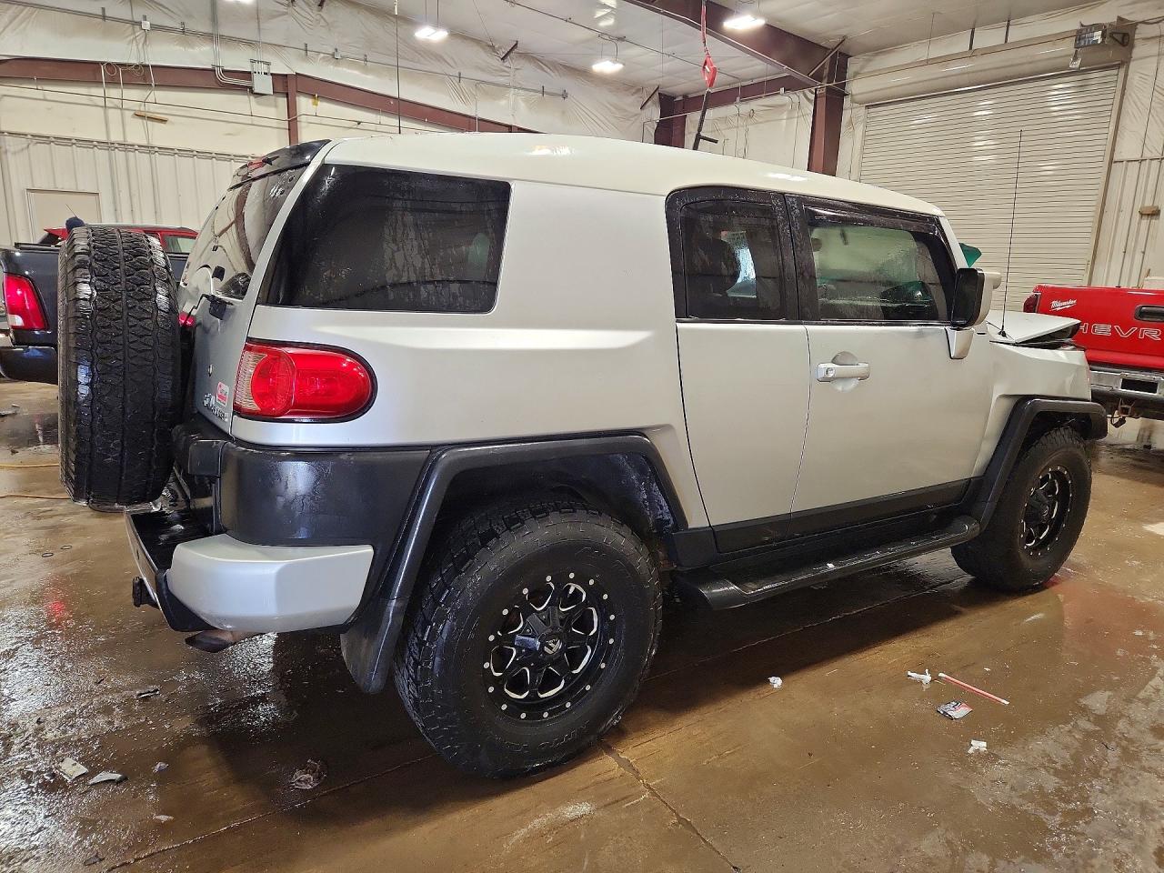 2008 Toyota Fj Cruiser Base Серый vin: JTEBU11F18K019447