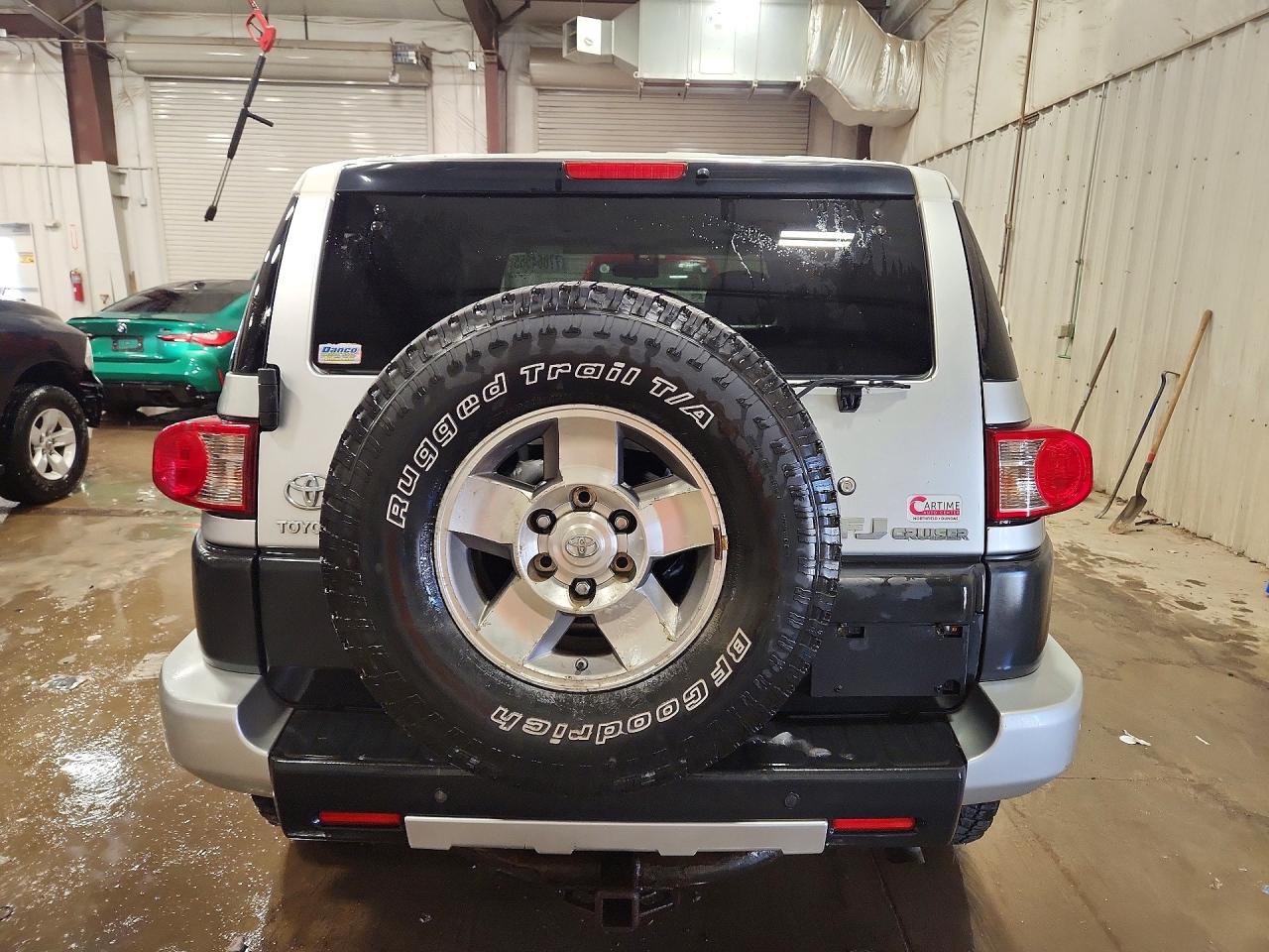 2008 Toyota Fj Cruiser Base Серый vin: JTEBU11F18K019447