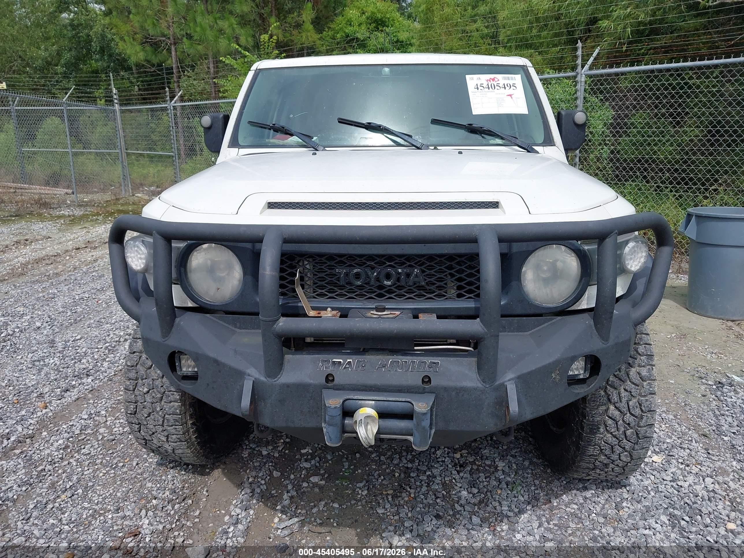 2008 Toyota Fj Cruiser   White vin: JTEBU11F18K037852