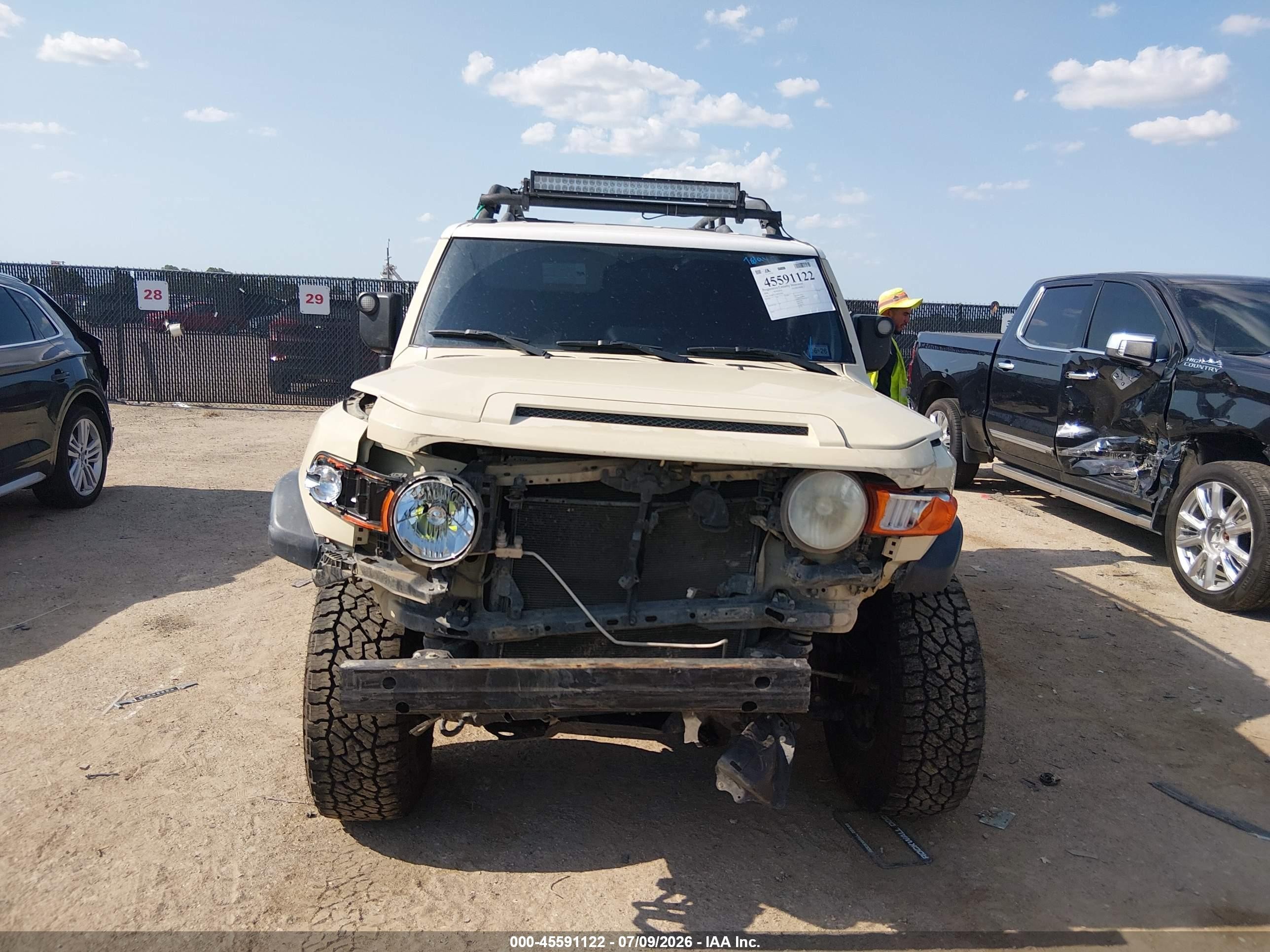 2008 Toyota Fj Cruiser   Tan vin: JTEBU11F18K051296