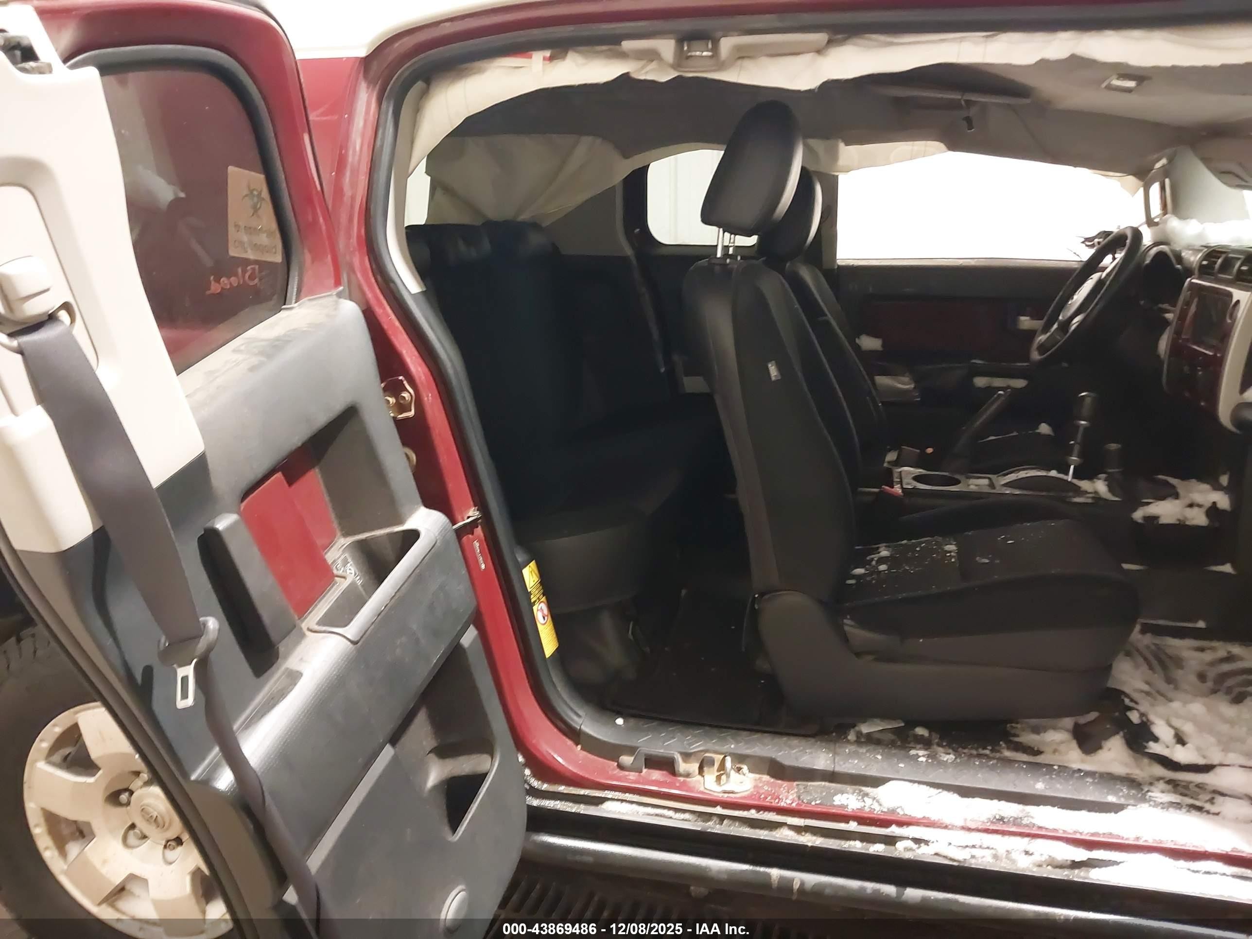2009 Toyota Fj Cruiser   Red vin: JTEBU11F19K069329
