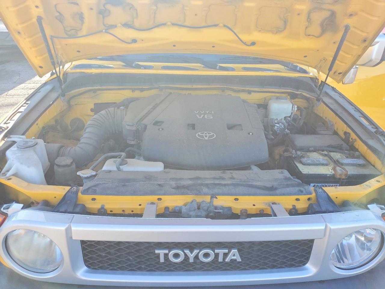 2007 Toyota Fj Cruiser Base Yellow vin: JTEBU11F270004126