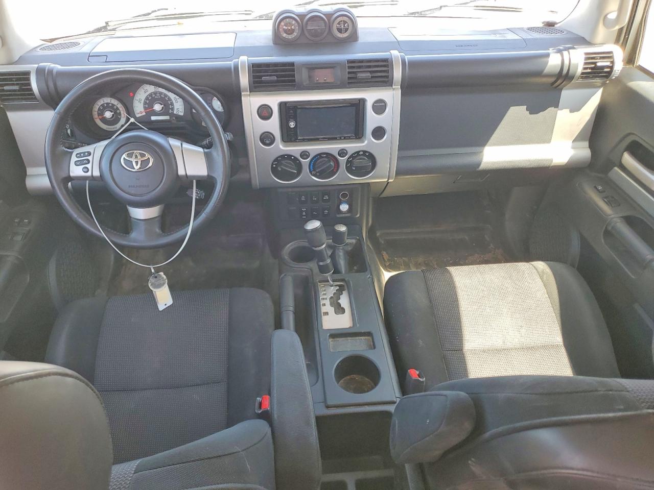 2007 Toyota Fj Cruiser Base Silver vin: JTEBU11F270042455