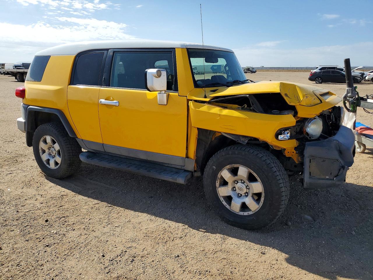2007 Toyota Fj Cruiser Yellow vin: JTEBU11F270069753