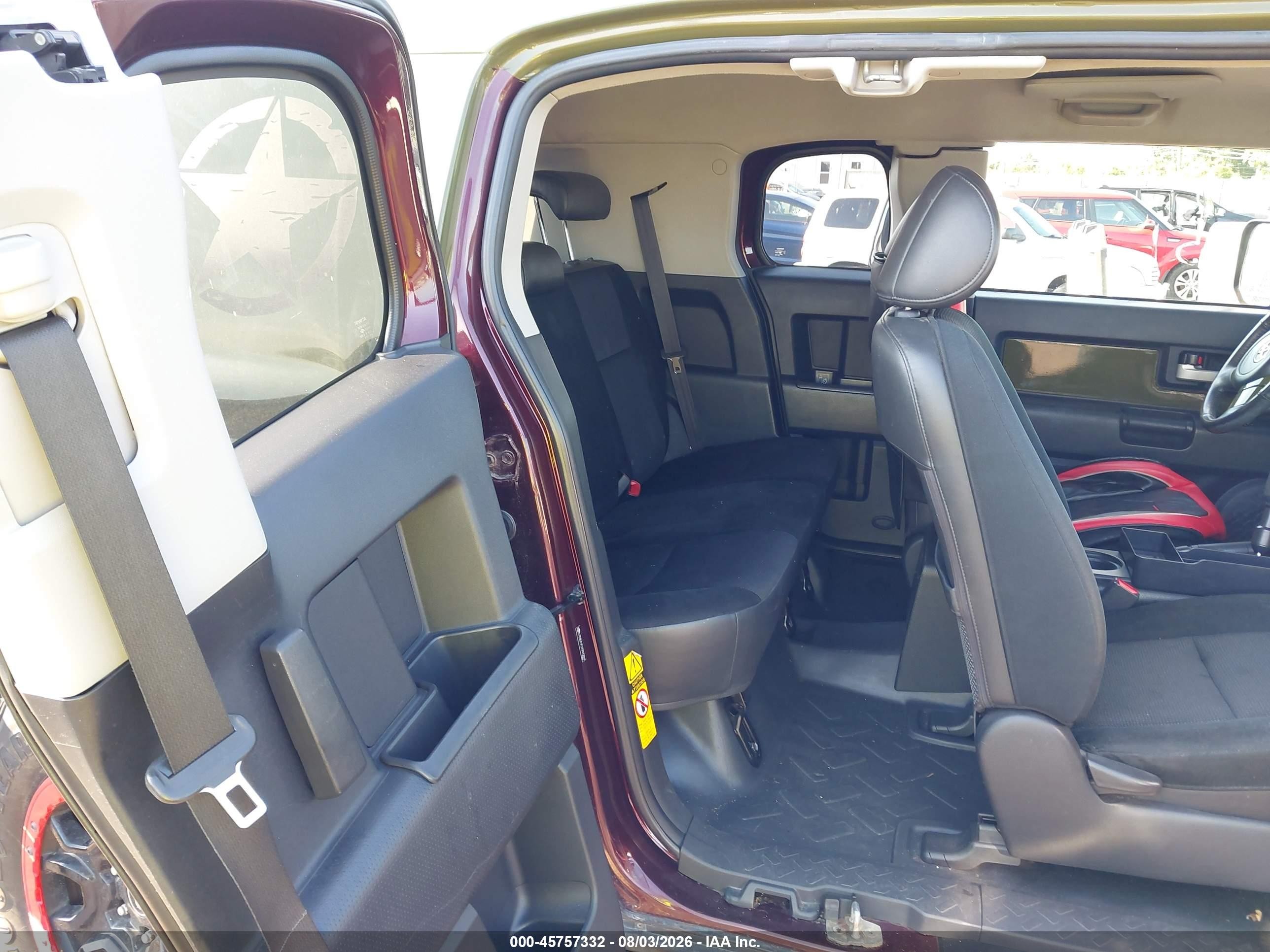 2007 Toyota Fj Cruiser   Green vin: JTEBU11F270070319