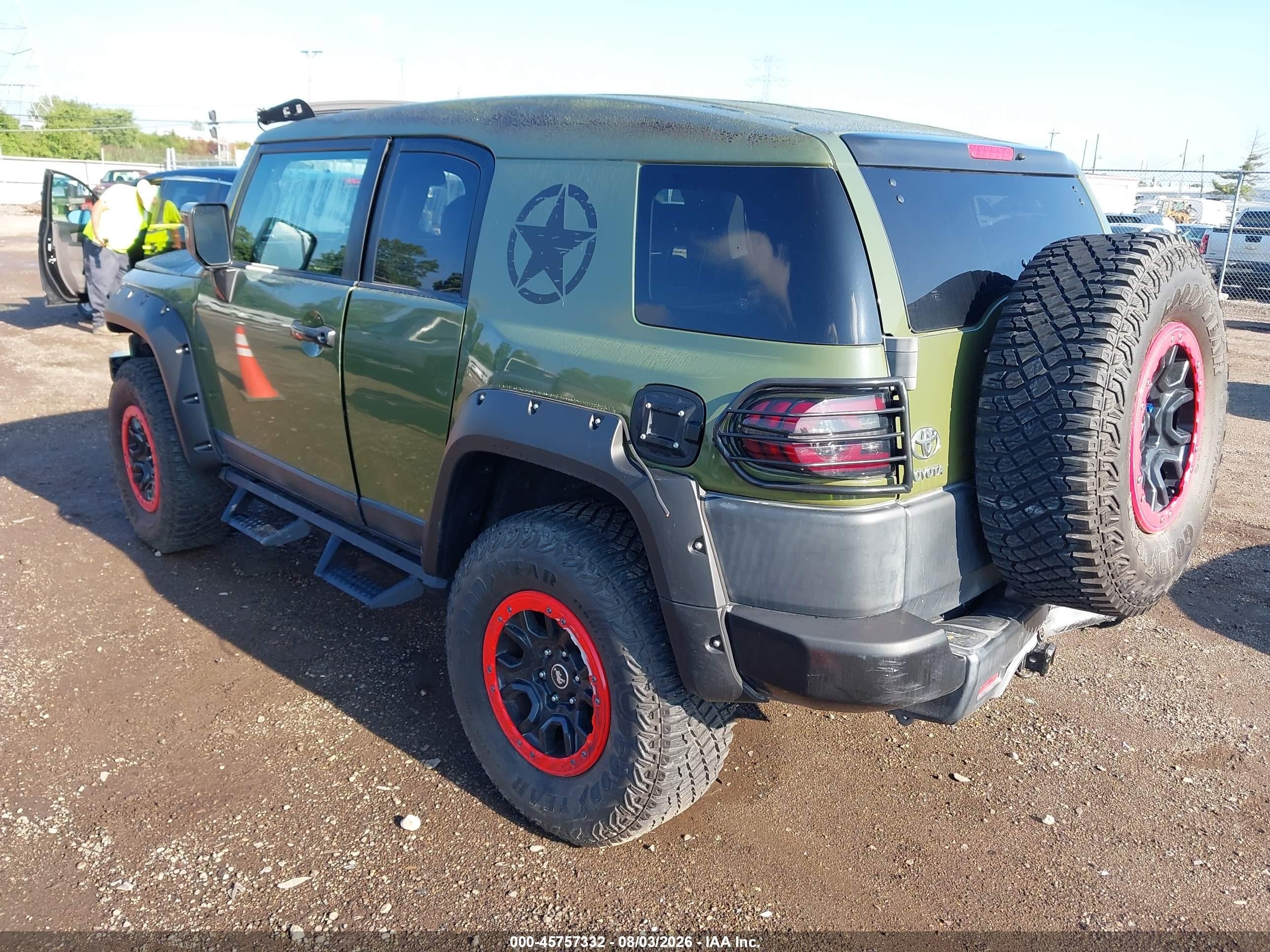2007 Toyota Fj Cruiser   Green vin: JTEBU11F270070319