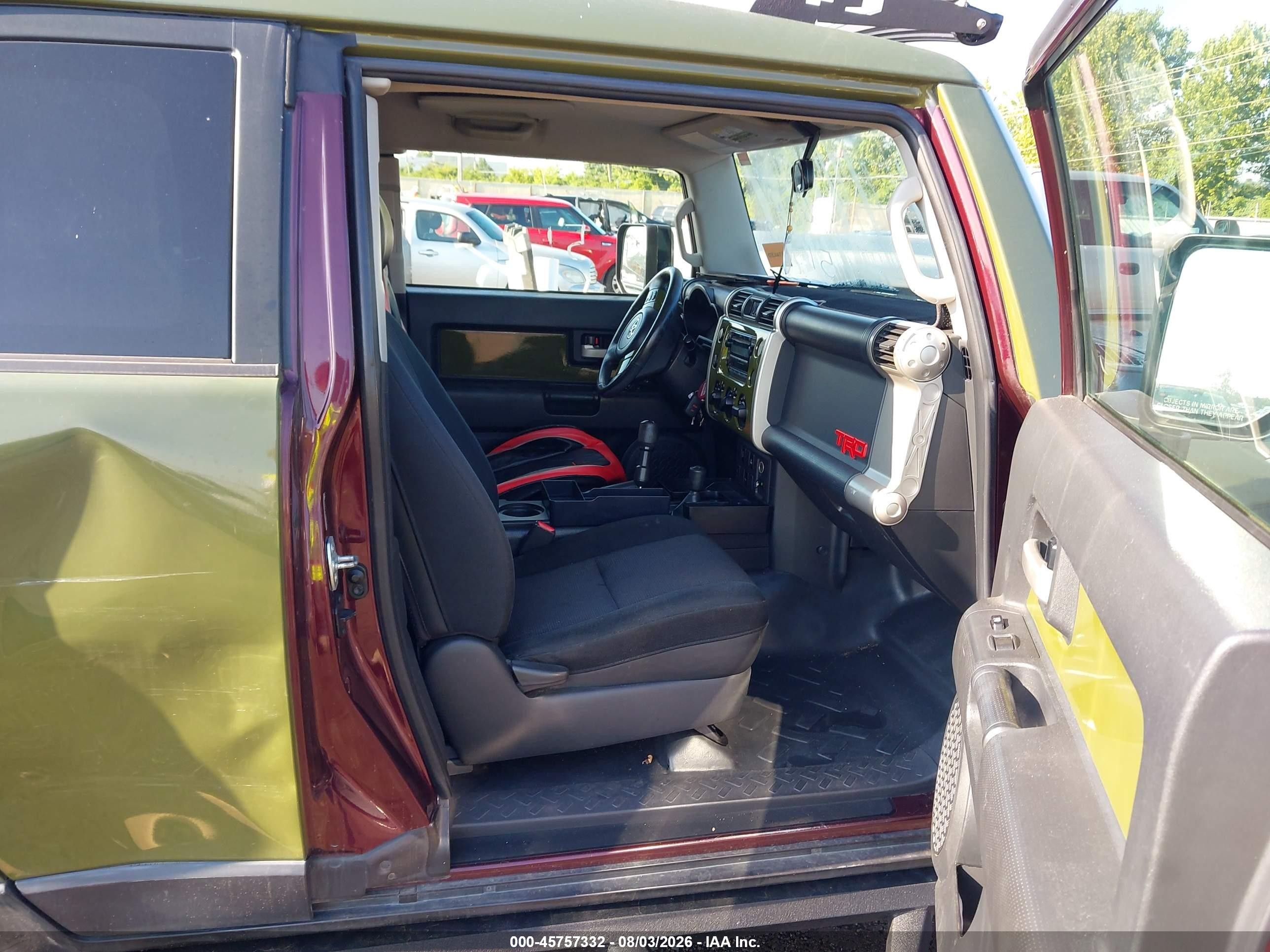 2007 Toyota Fj Cruiser   Green vin: JTEBU11F270070319