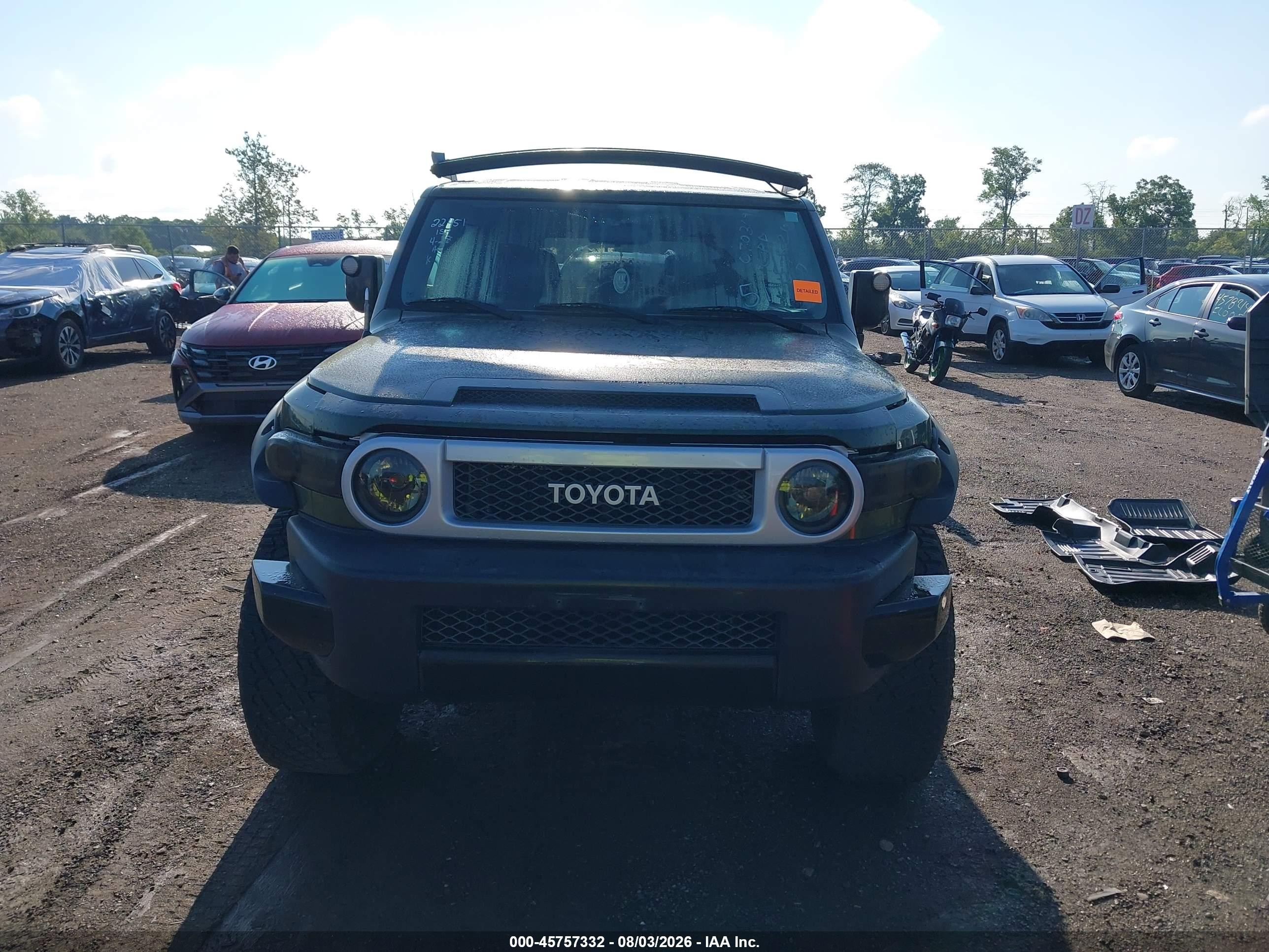 2007 Toyota Fj Cruiser   Green vin: JTEBU11F270070319