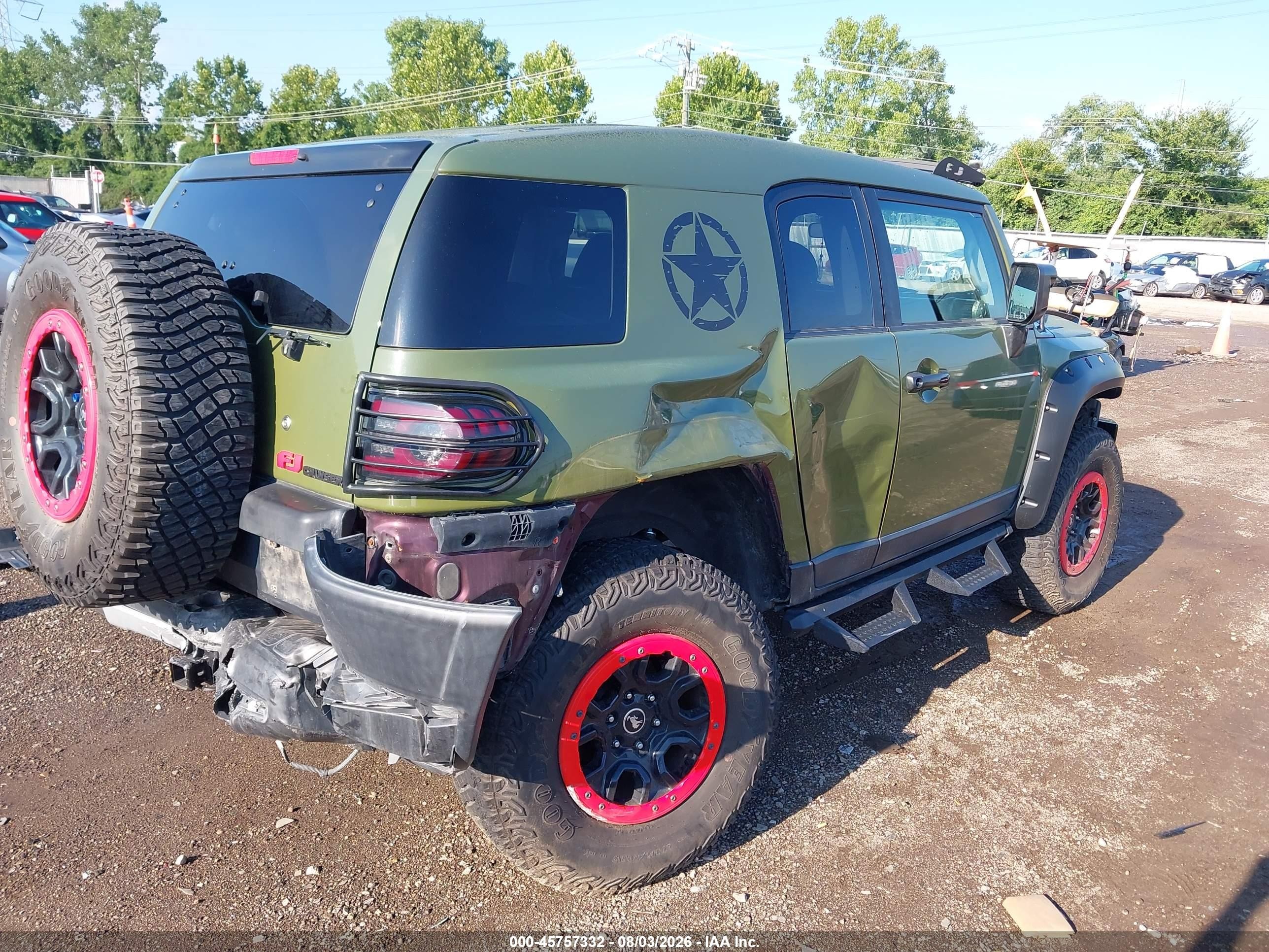 2007 Toyota Fj Cruiser   Green vin: JTEBU11F270070319
