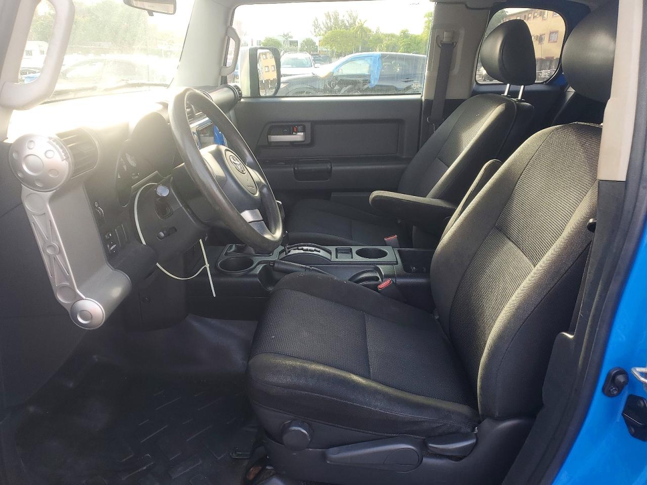 2007 Toyota Fj Cruiser Base Синий vin: JTEBU11F270097746