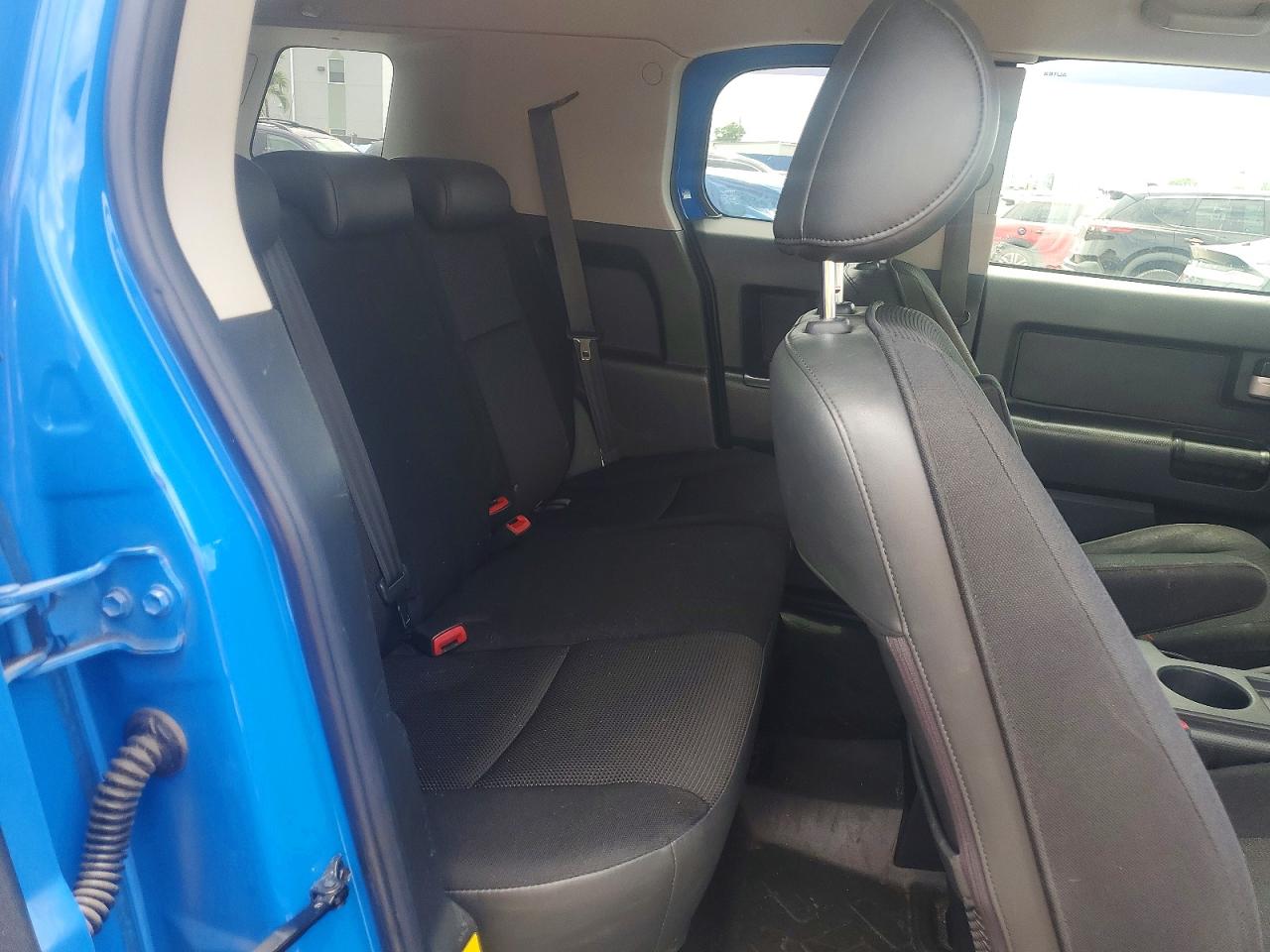 2007 Toyota Fj Cruiser Base Синий vin: JTEBU11F270097746