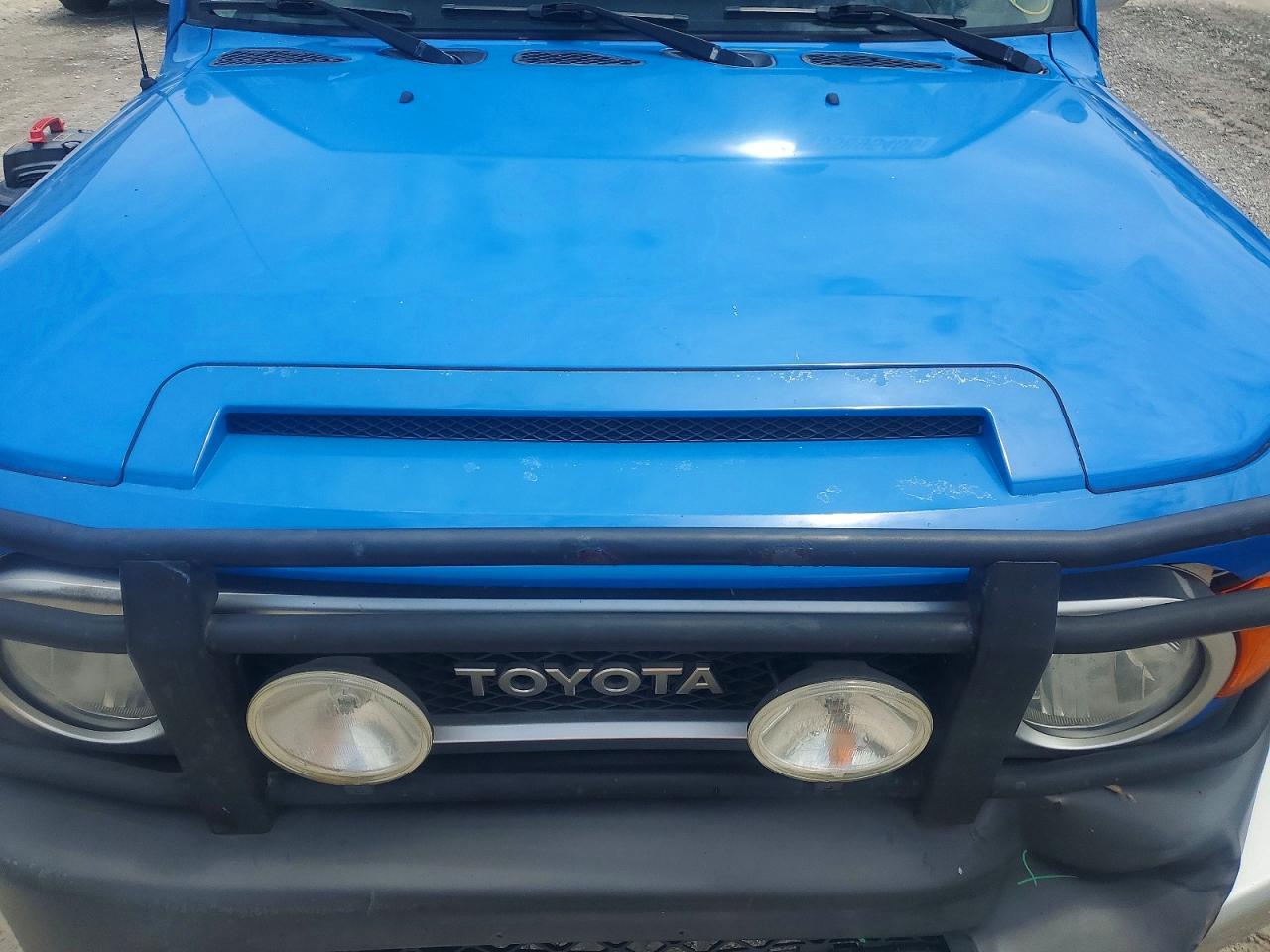 2007 Toyota Fj Cruiser Base Синий vin: JTEBU11F270097746