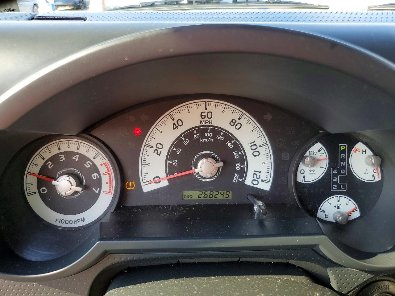 2008 Toyota Fj Cruiser Base Silver vin: JTEBU11F280106480