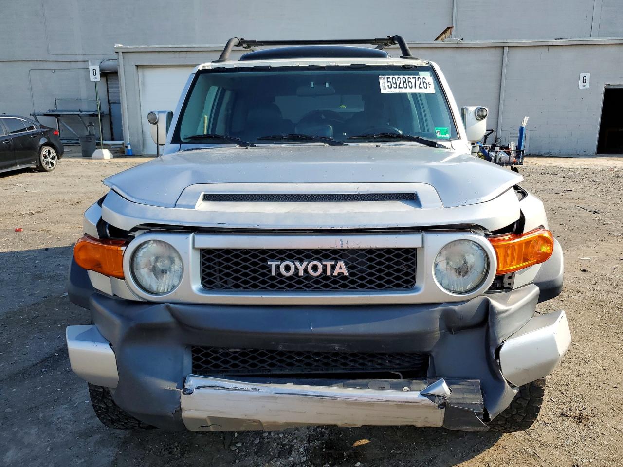 2008 Toyota Fj Cruiser Base Silver vin: JTEBU11F280106480