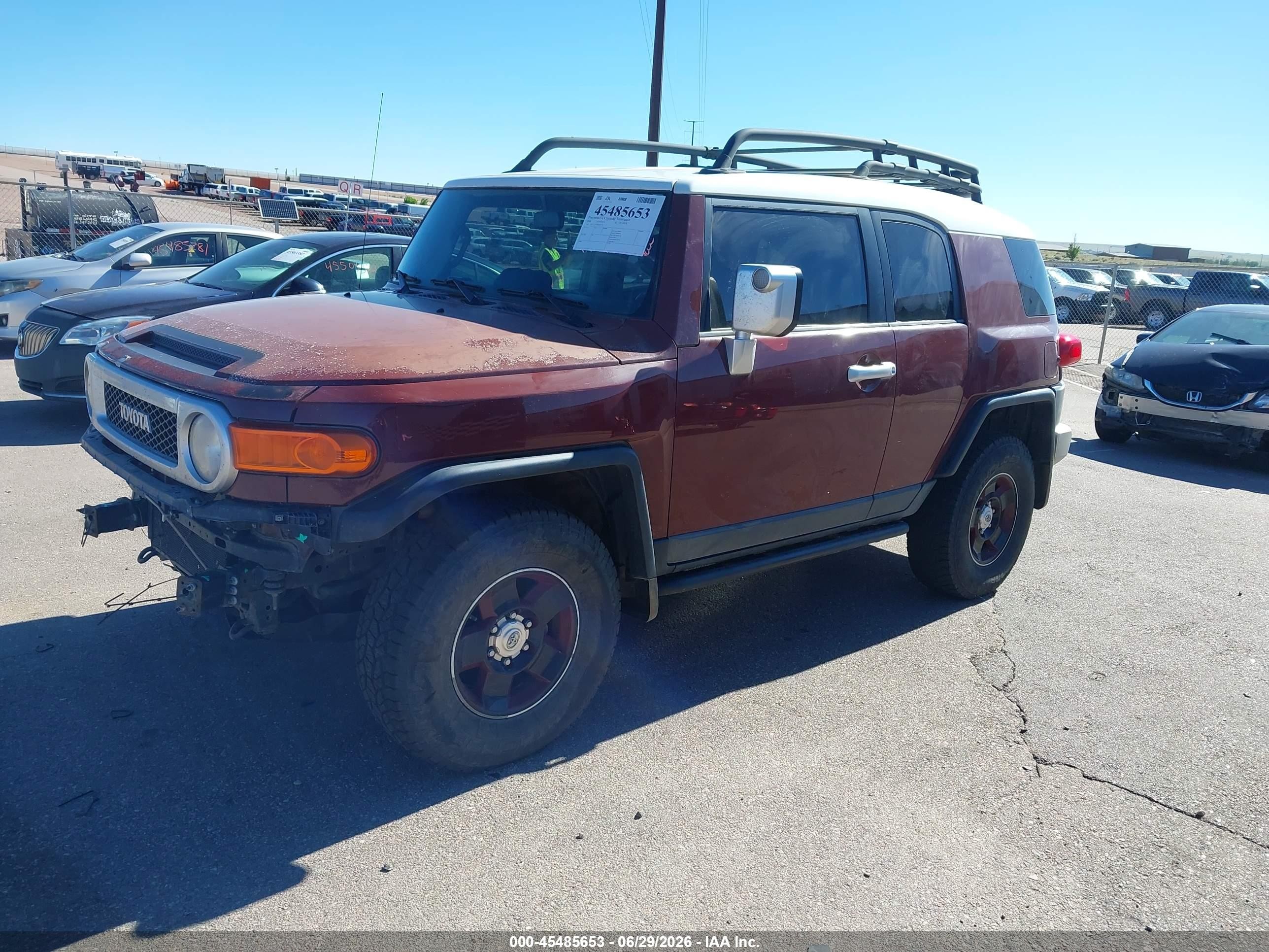 2008 Toyota Fj Cruiser   Red vin: JTEBU11F28K003130