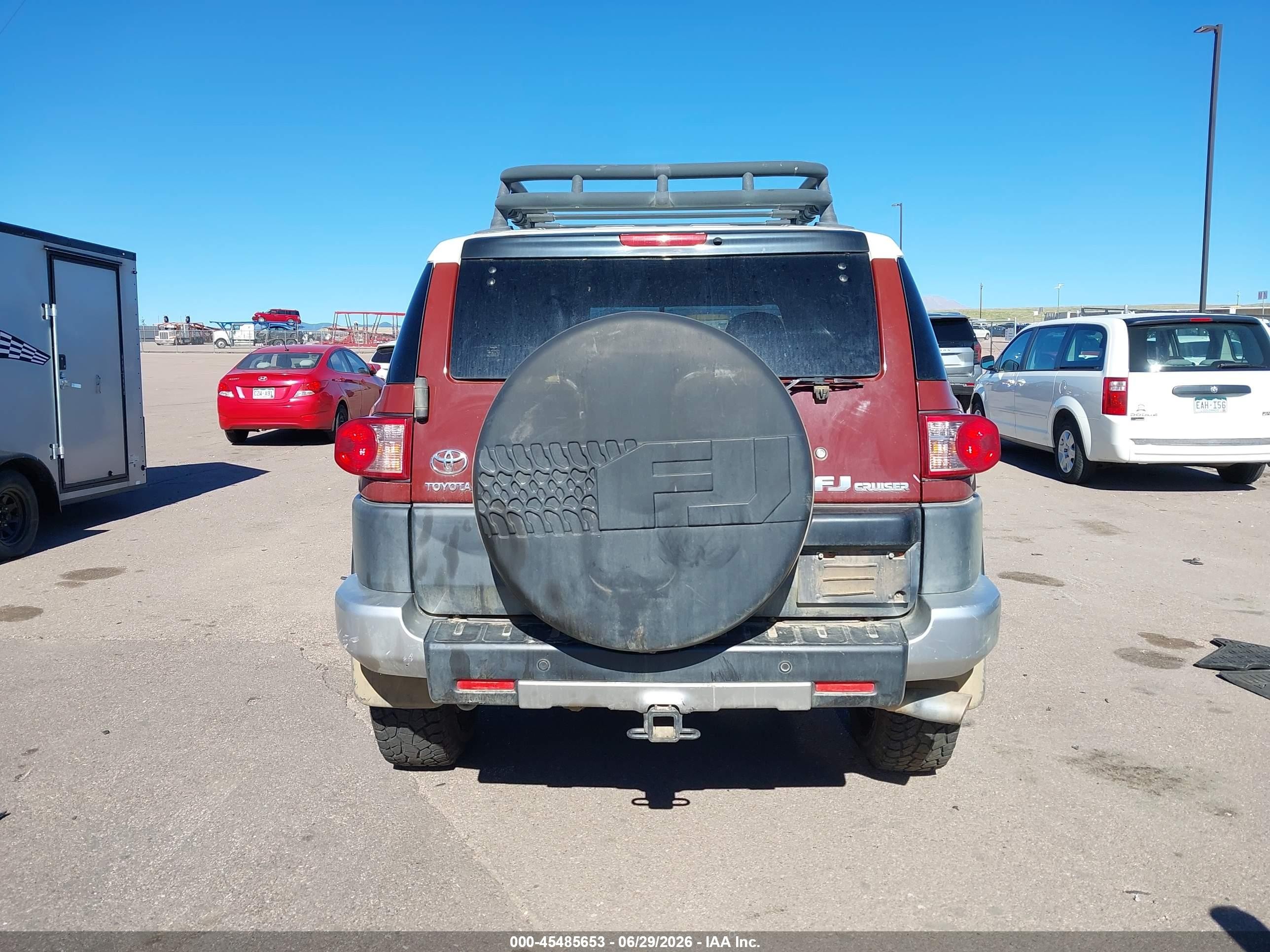 2008 Toyota Fj Cruiser   Red vin: JTEBU11F28K003130