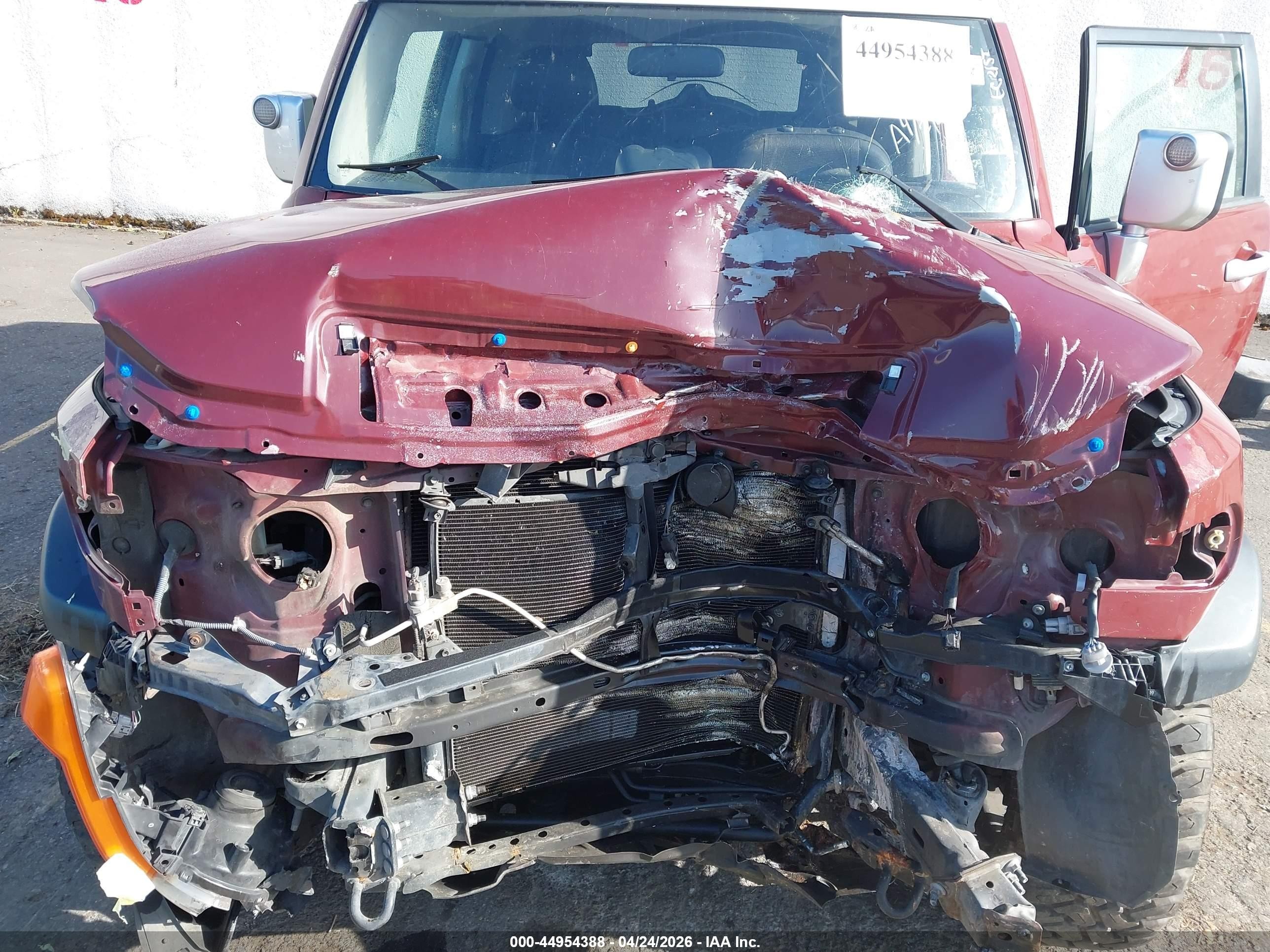 2008 Toyota Fj Cruiser   Maroon vin: JTEBU11F28K055034
