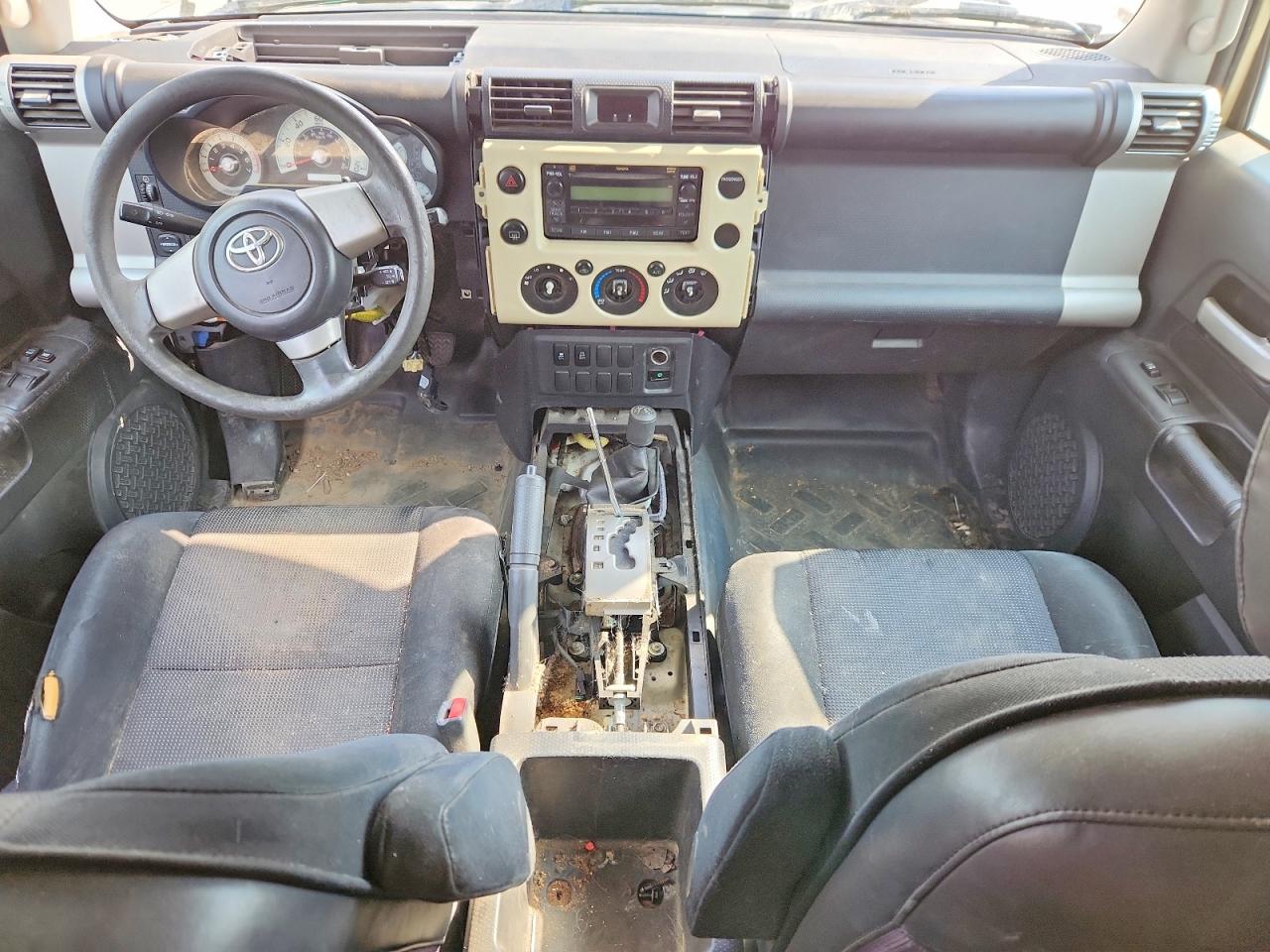 2009 Toyota Fj Cruiser Base Tan vin: JTEBU11F29K058887