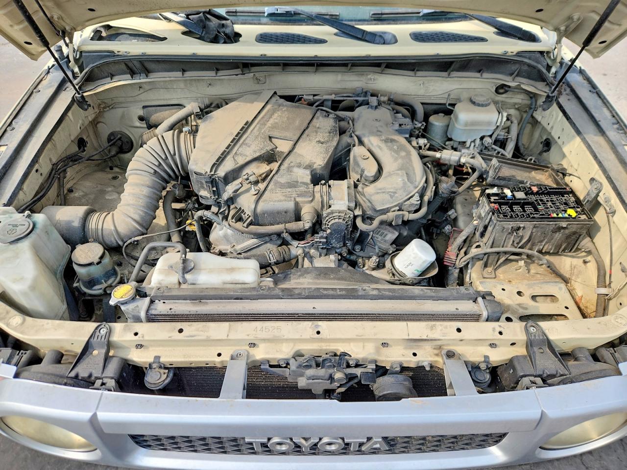 2009 Toyota Fj Cruiser Base Tan vin: JTEBU11F29K058887