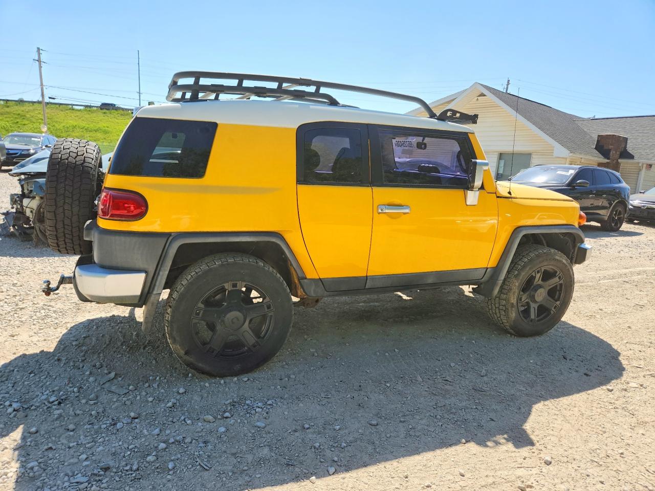 2007 Toyota Fj Cruiser Base Yellow vin: JTEBU11F370019556