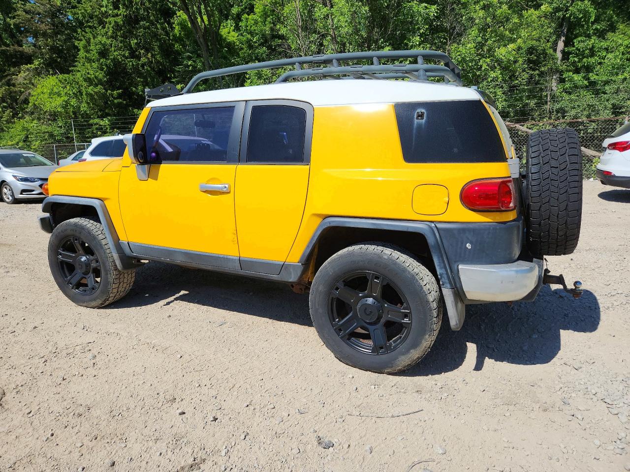2007 Toyota Fj Cruiser Base Yellow vin: JTEBU11F370019556