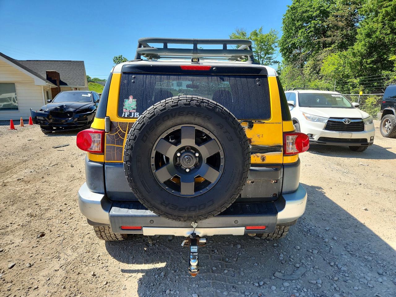 2007 Toyota Fj Cruiser Base Yellow vin: JTEBU11F370019556