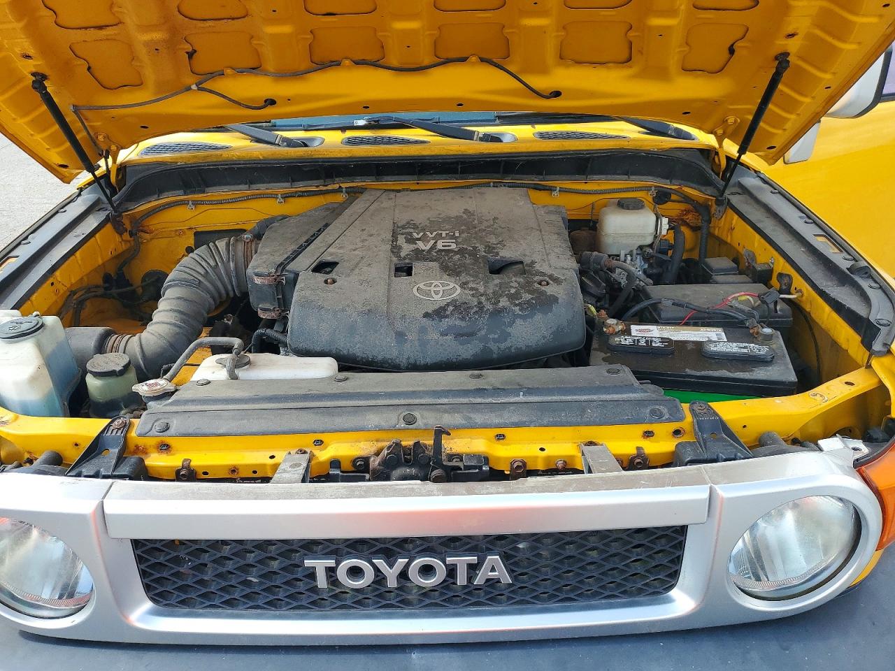 2007 Toyota Fj Cruiser Base Yellow vin: JTEBU11F370019556
