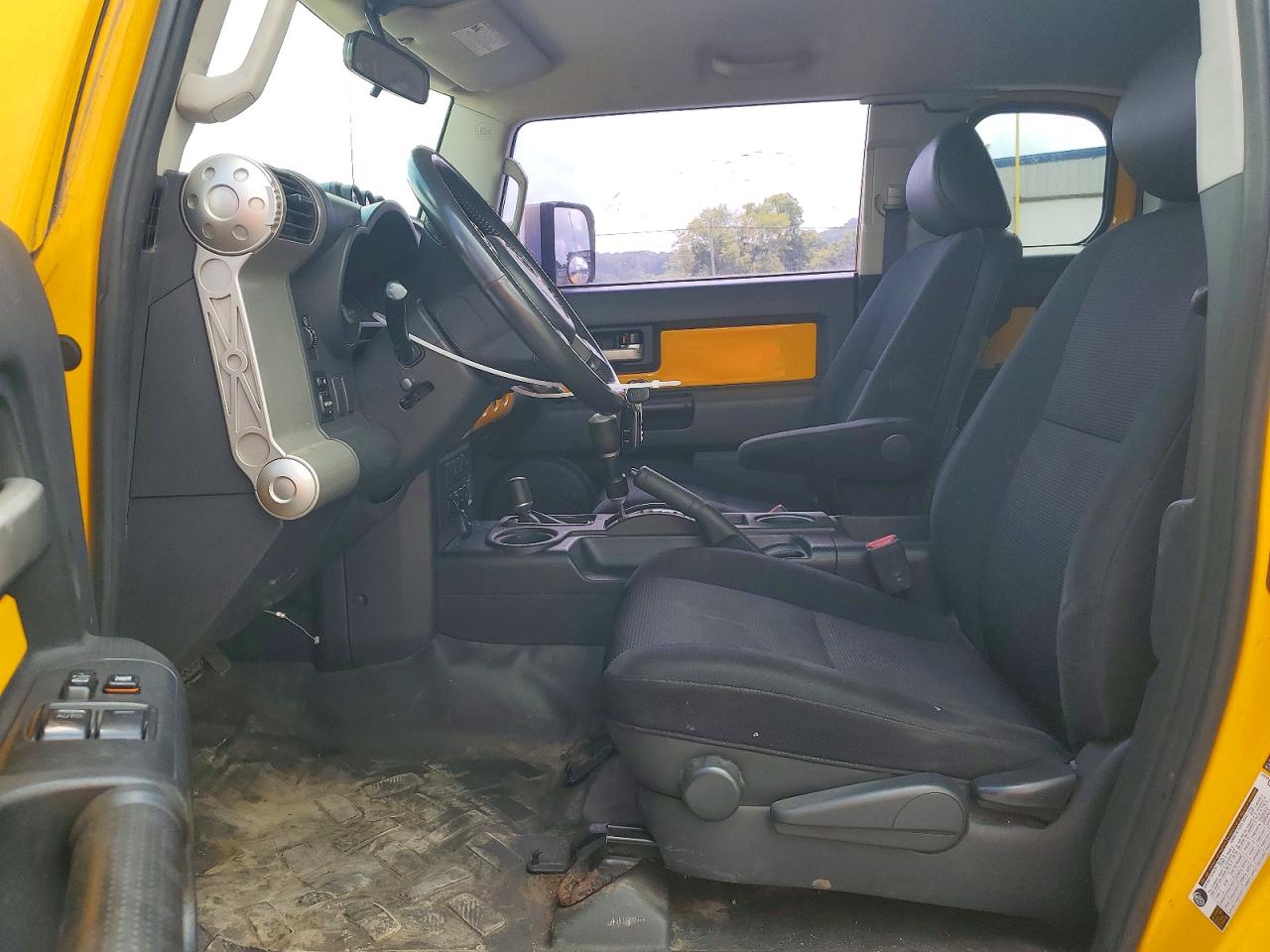 2007 Toyota Fj Cruiser Base Yellow vin: JTEBU11F370019556