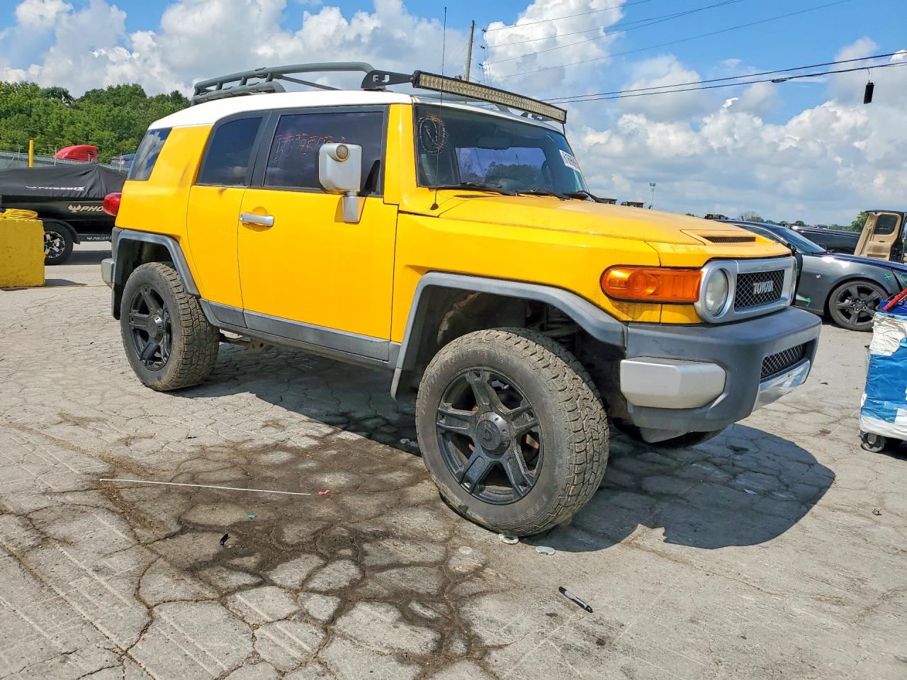 2007 Toyota Fj Cruiser Base Yellow vin: JTEBU11F370019556