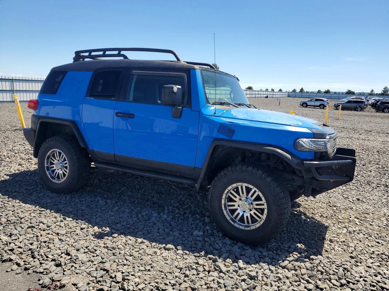2007 Toyota Fj Cruiser Base Blue vin: JTEBU11F370021579