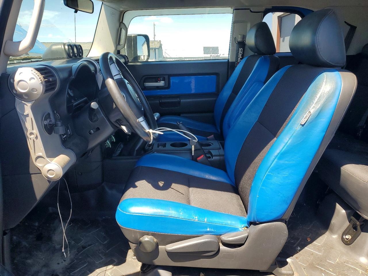 2007 Toyota Fj Cruiser Base Blue vin: JTEBU11F370021579