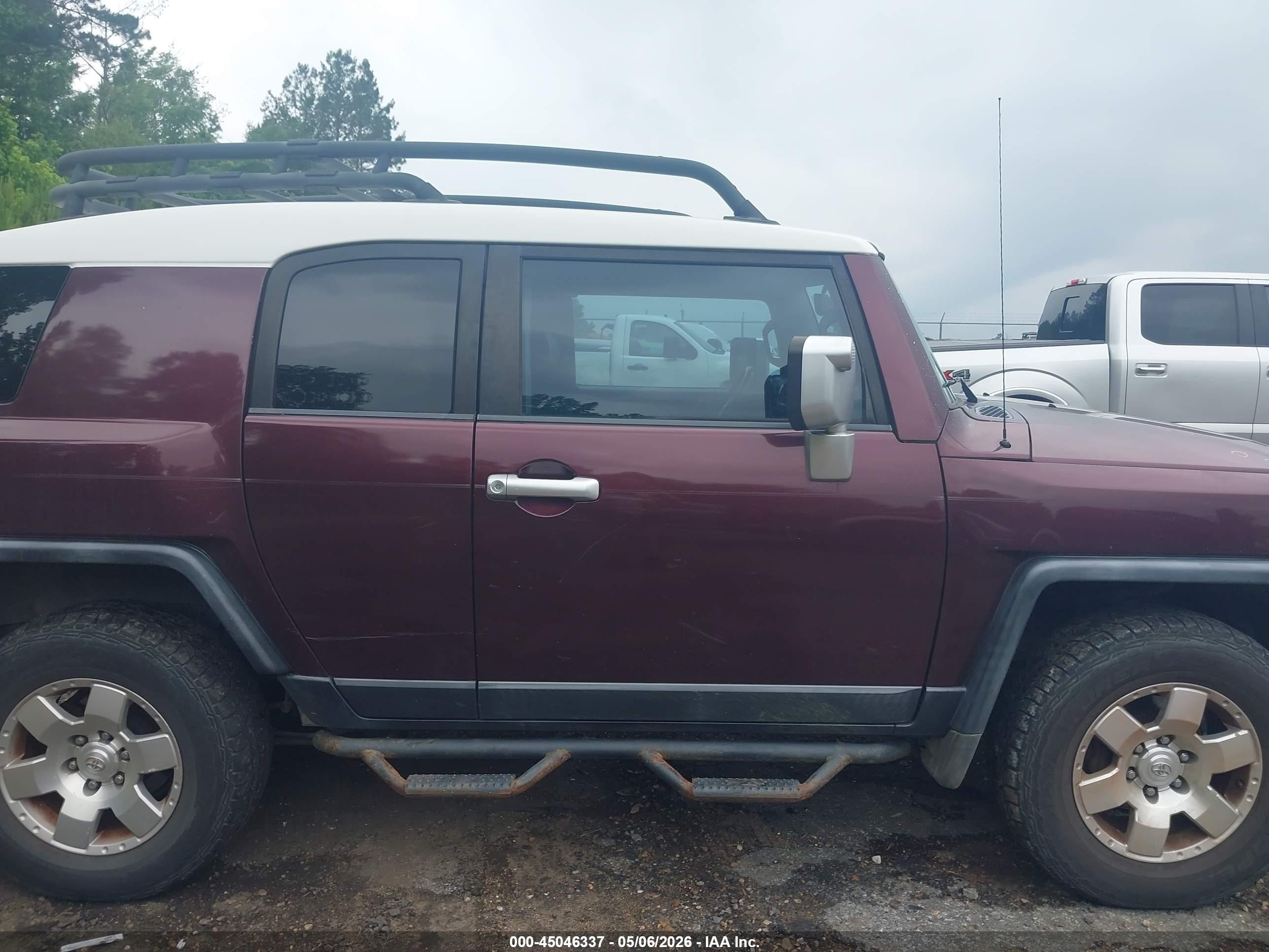 2007 Toyota Fj Cruiser   Темно-бордовый vin: JTEBU11F370062021
