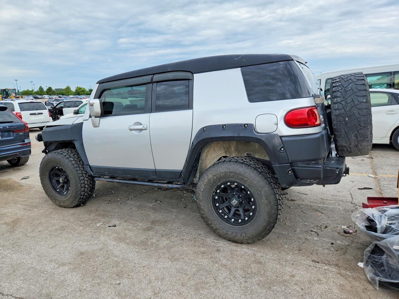 2007 Toyota Fj Cruiser Base Silver vin: JTEBU11F370094998