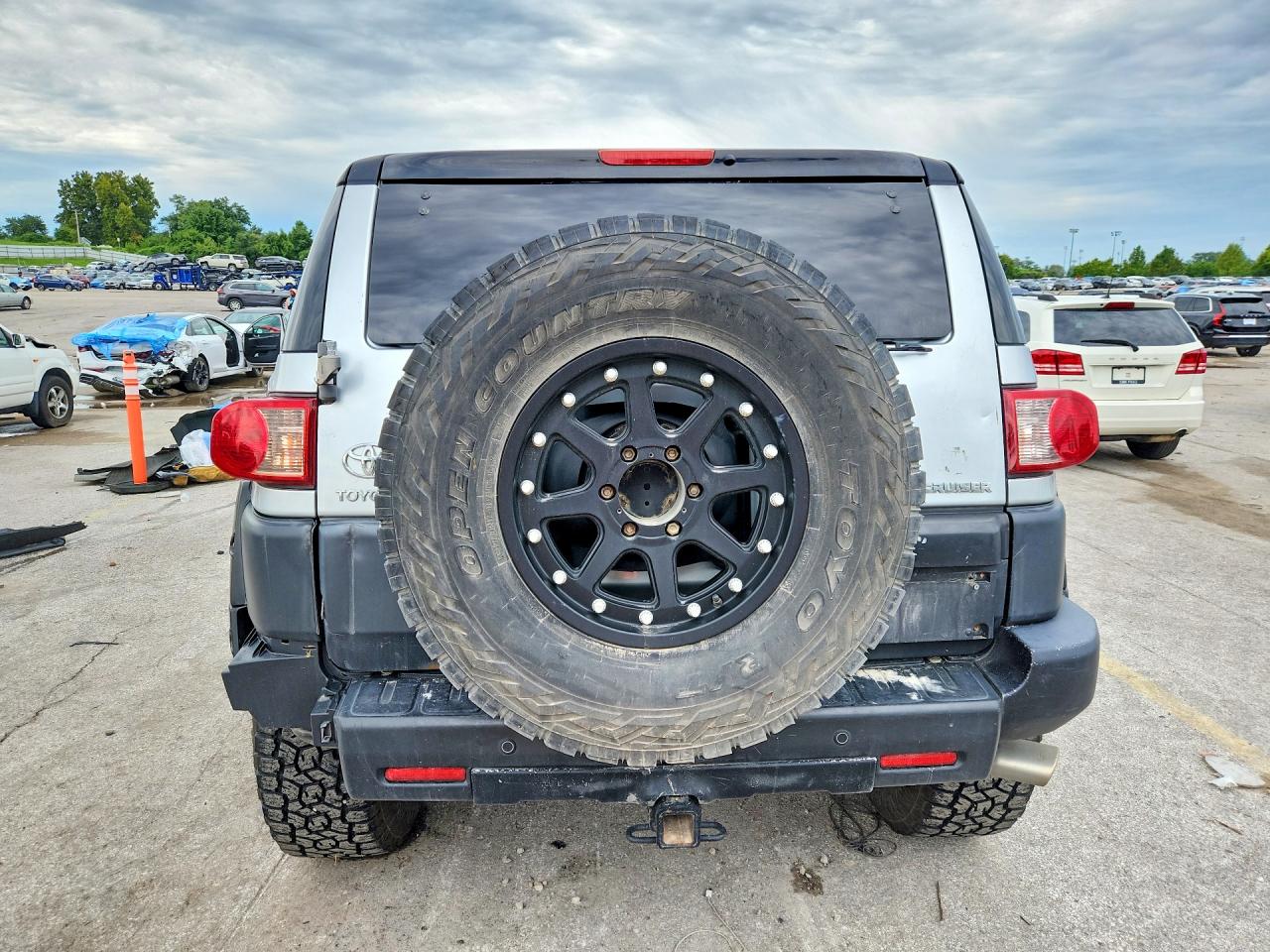 2007 Toyota Fj Cruiser Base Silver vin: JTEBU11F370094998