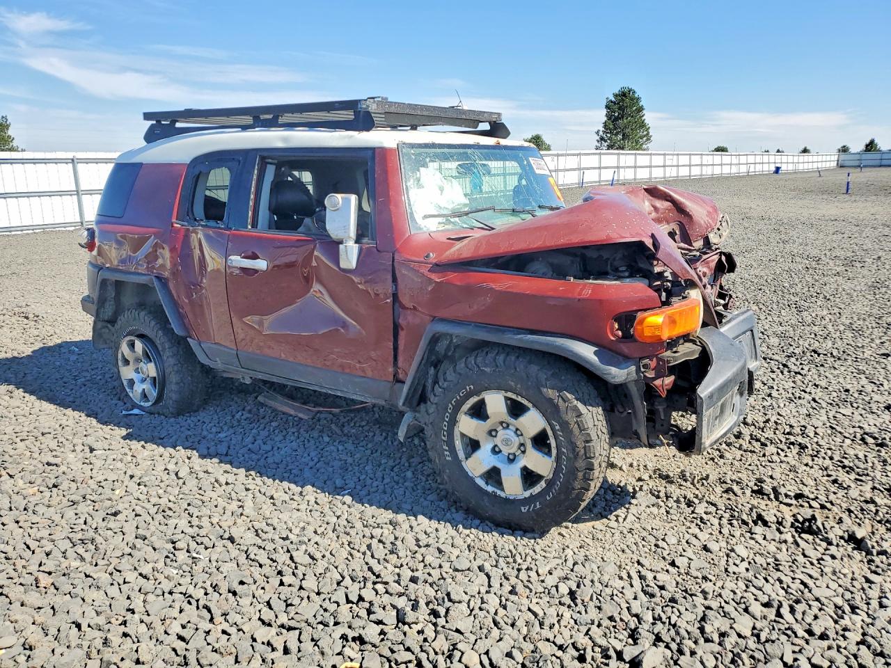 2008 Toyota Fj Cruiser Base Red vin: JTEBU11F38K017571