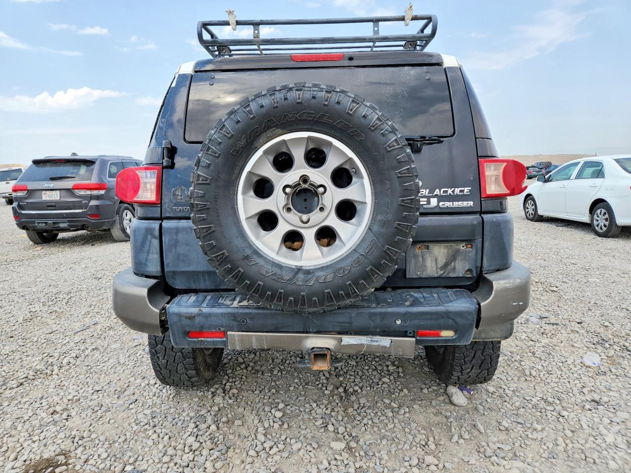 2008 Toyota Fj Cruiser Base Black vin: JTEBU11F38K035696