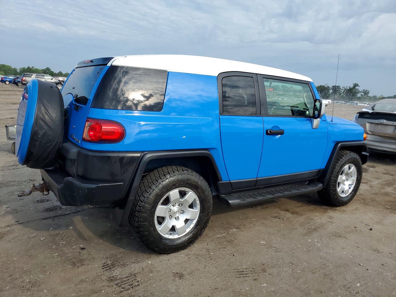 2007 Toyota Fj Cruiser Base Синий vin: JTEBU11F470002622