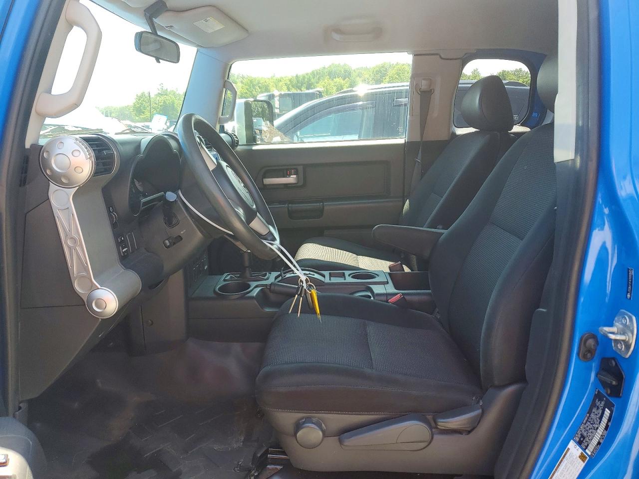 2007 Toyota Fj Cruiser Base Blue vin: JTEBU11F470008453