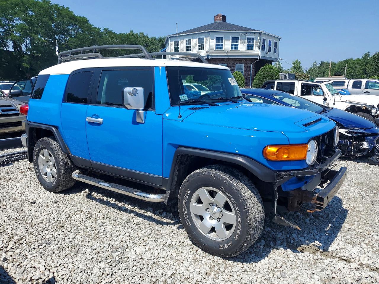 2007 Toyota Fj Cruiser Base Blue vin: JTEBU11F470008453