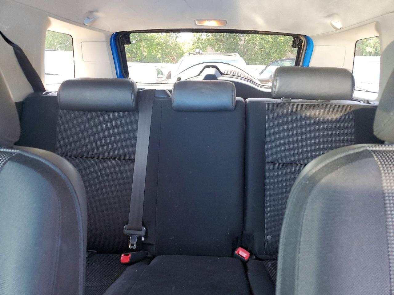 2007 Toyota Fj Cruiser Base Blue vin: JTEBU11F470008453