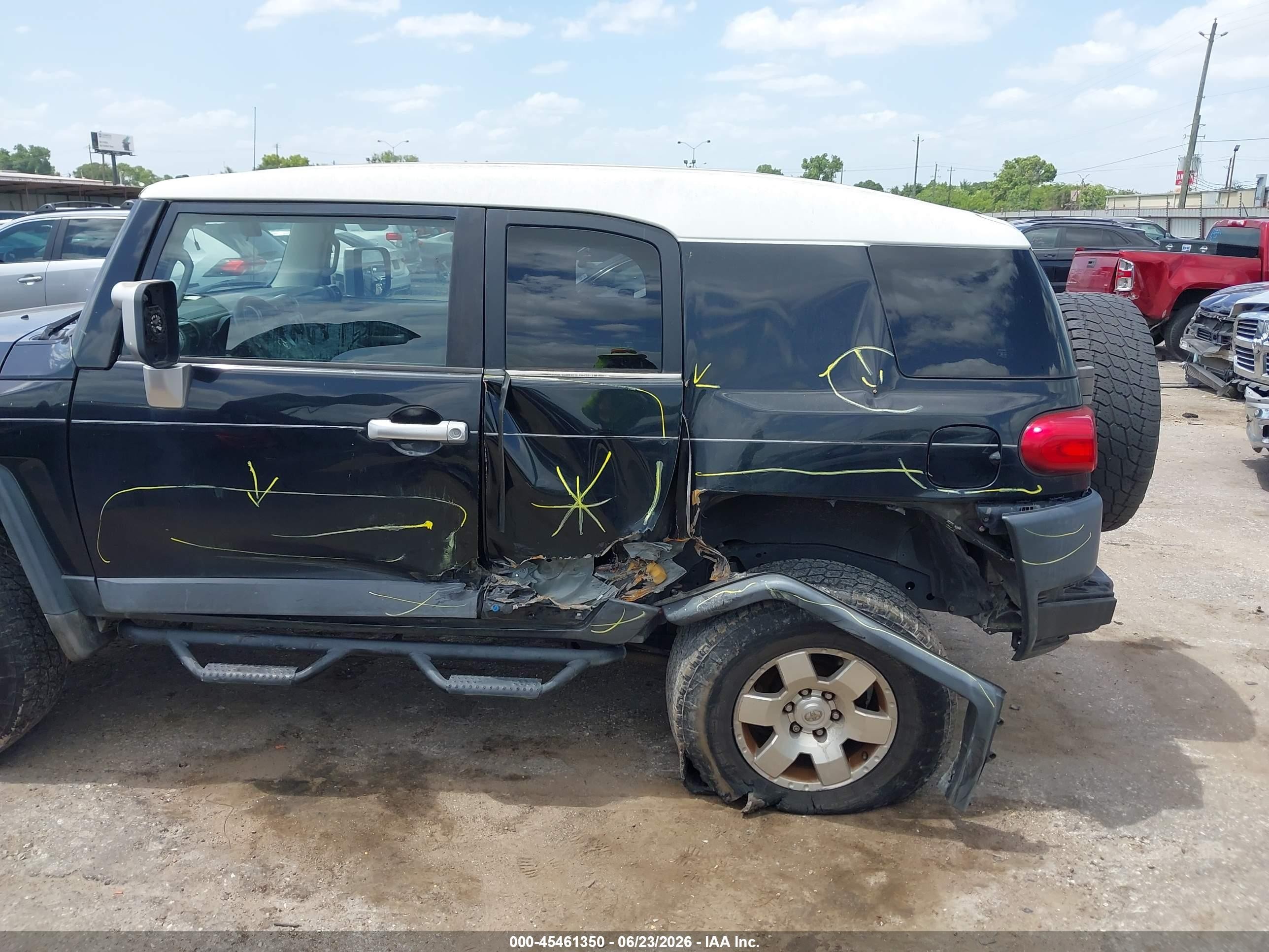 2007 Toyota Fj Cruiser   Черный vin: JTEBU11F470014575