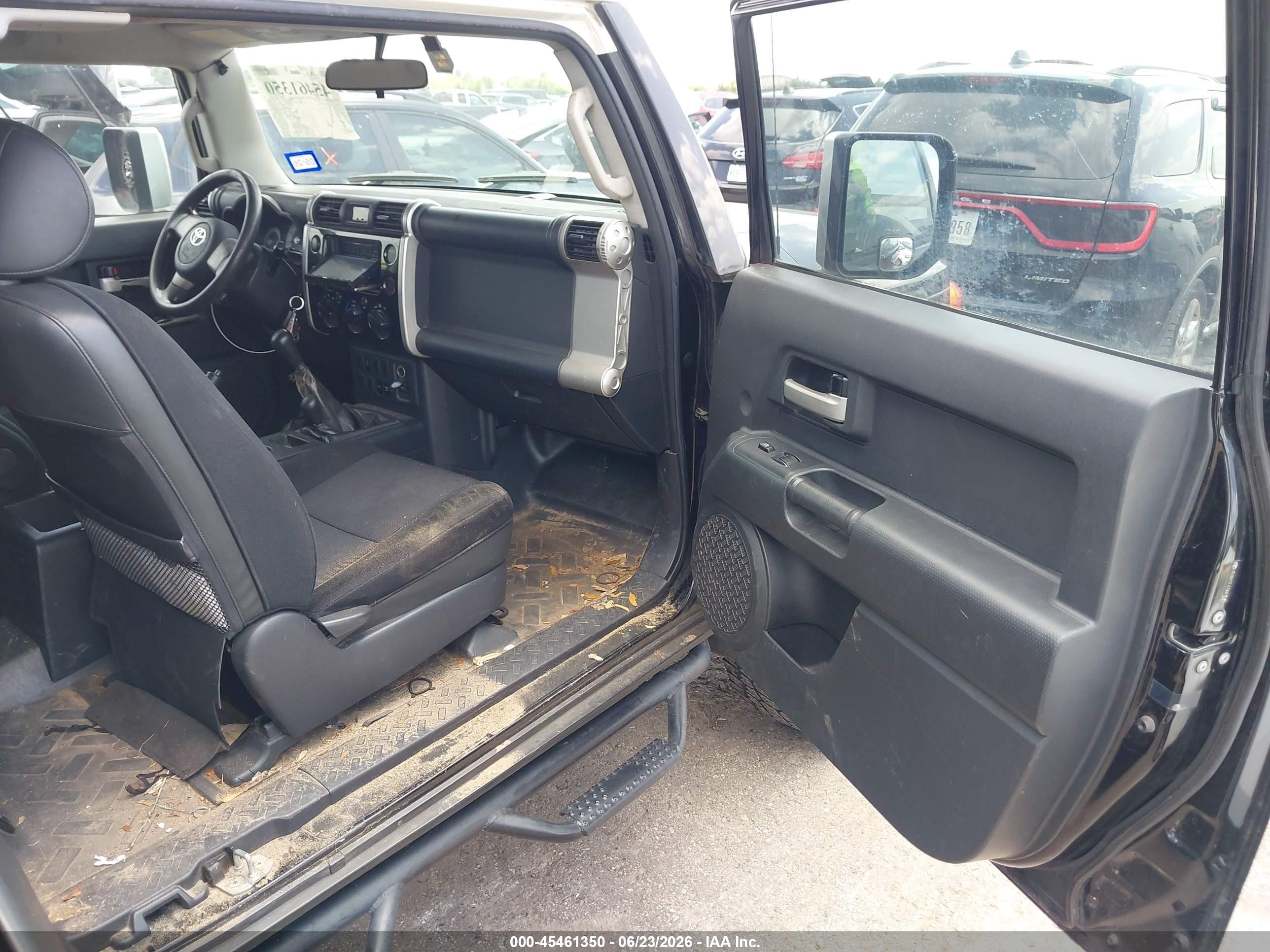 2007 Toyota Fj Cruiser   Черный vin: JTEBU11F470014575