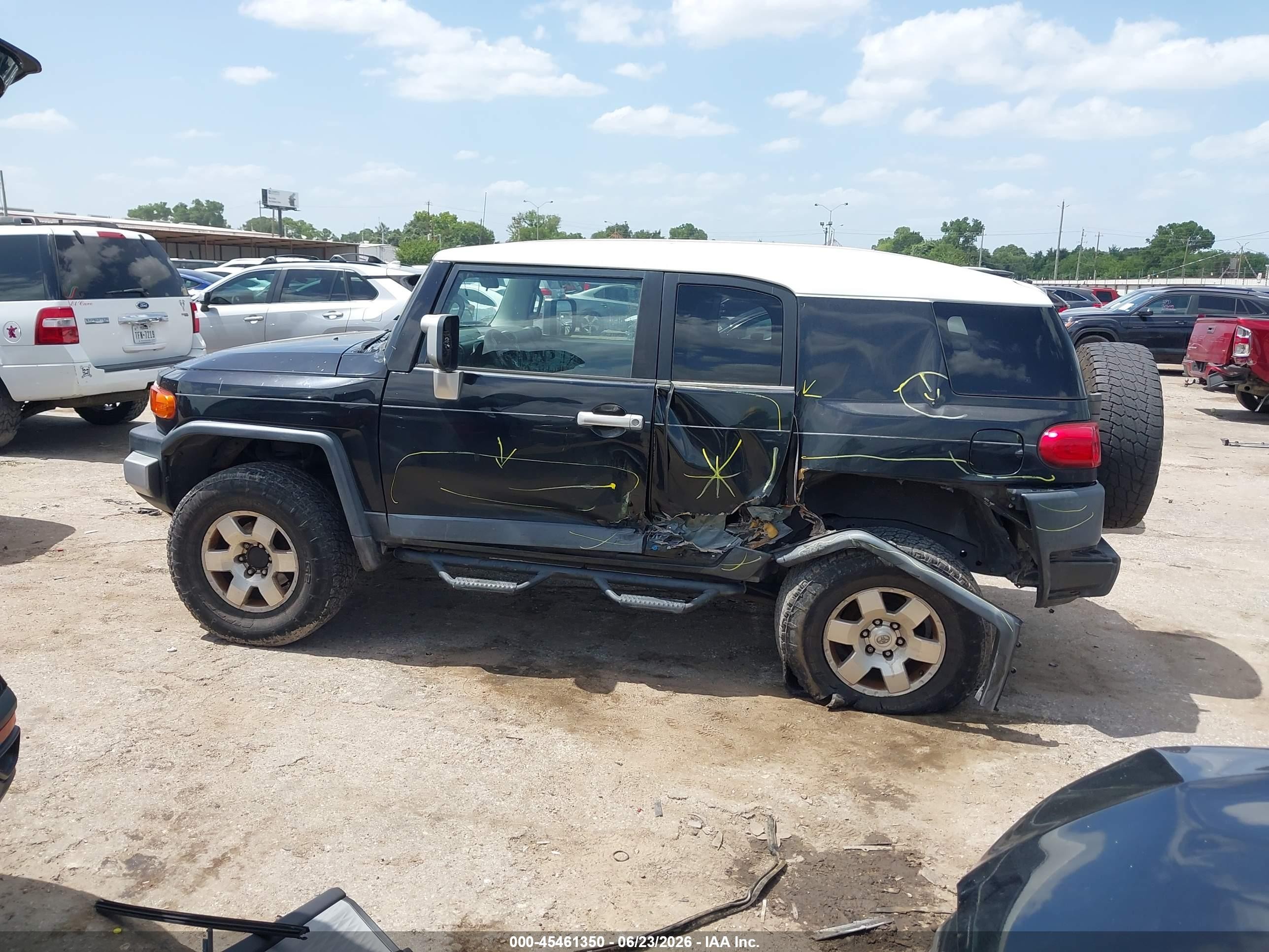 2007 Toyota Fj Cruiser   Черный vin: JTEBU11F470014575