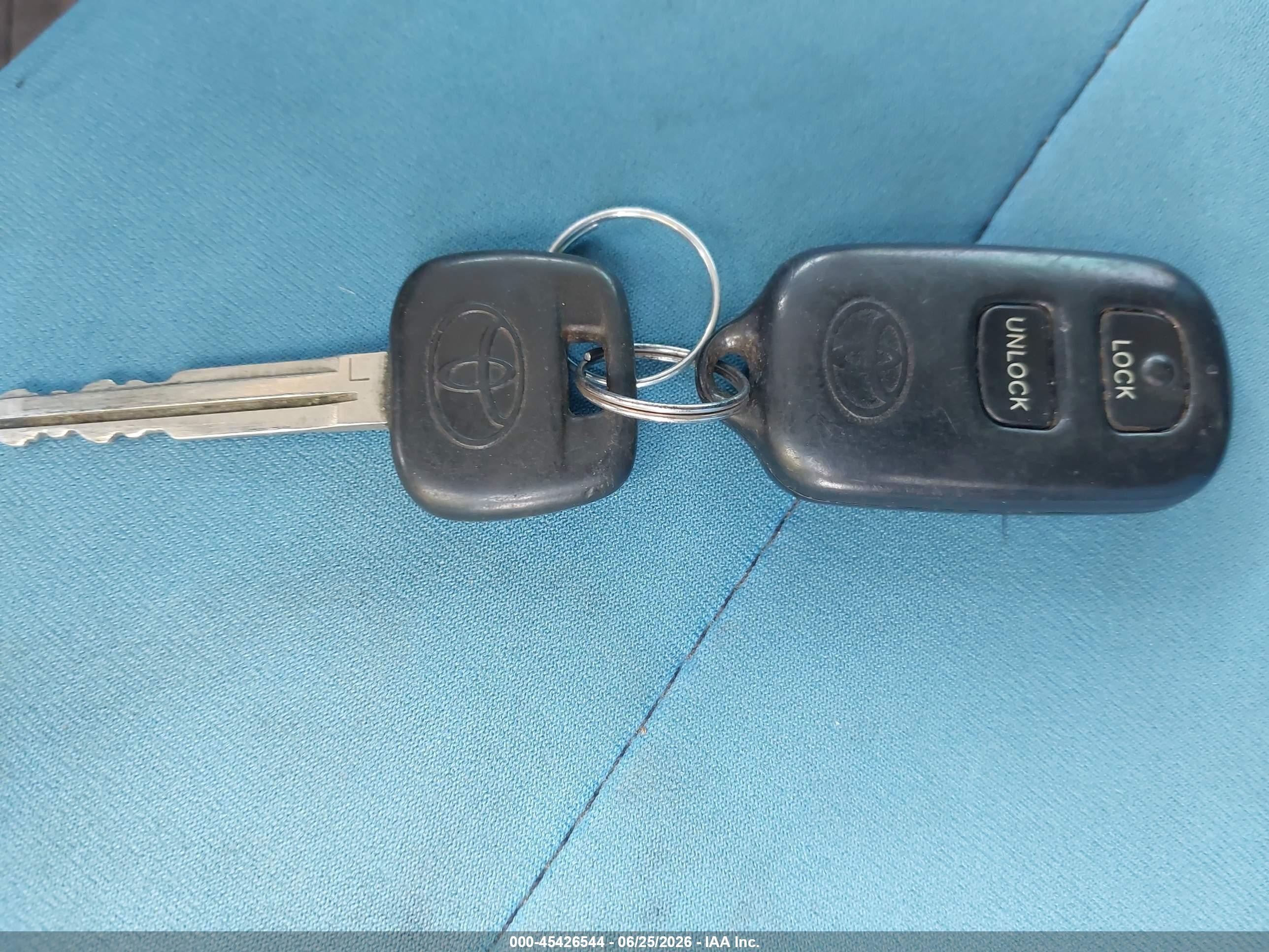 2007 Toyota Fj Cruiser   Blue vin: JTEBU11F470021932
