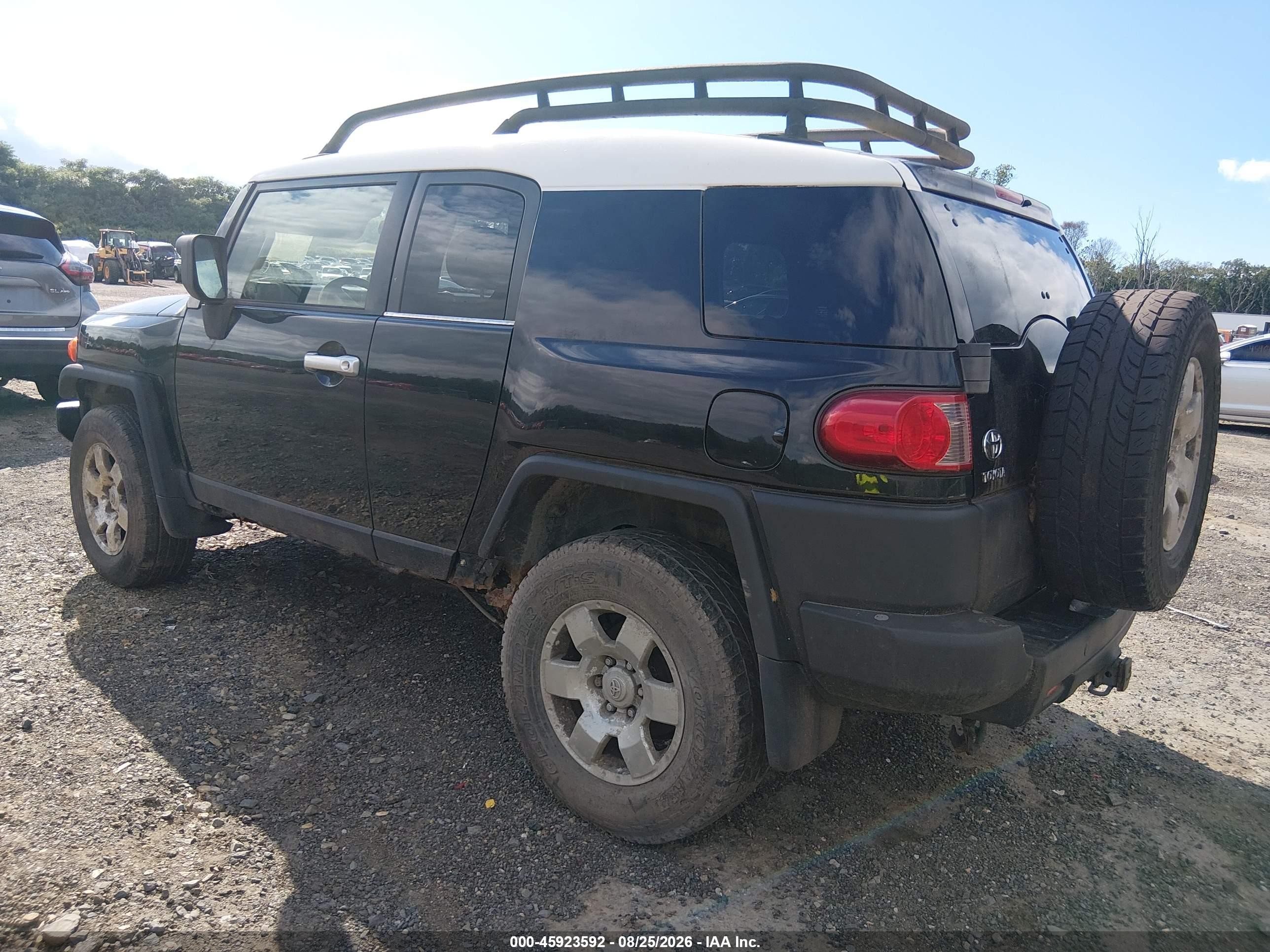2007 Toyota Fj Cruiser   Black vin: JTEBU11F470024877