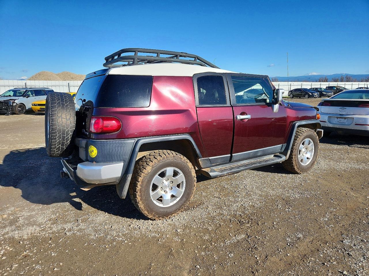 2007 Toyota Fj Cruiser Burgundy vin: JTEBU11F470089339