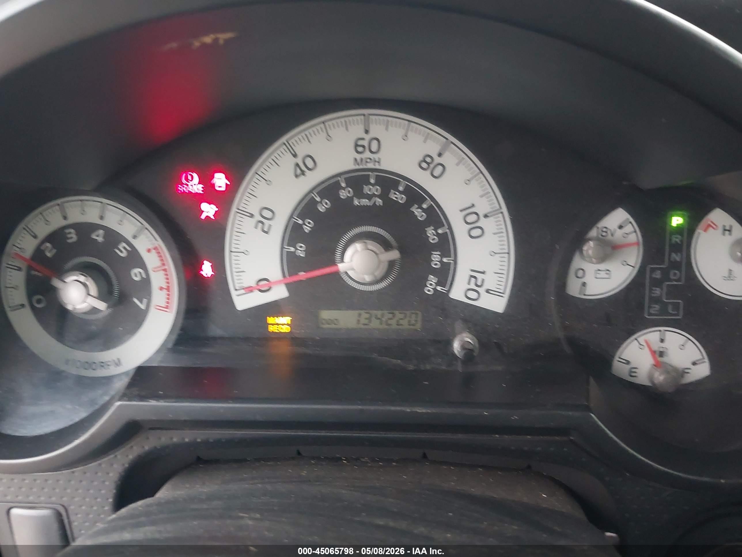 2008 Toyota Fj Cruiser   Silver vin: JTEBU11F480103614