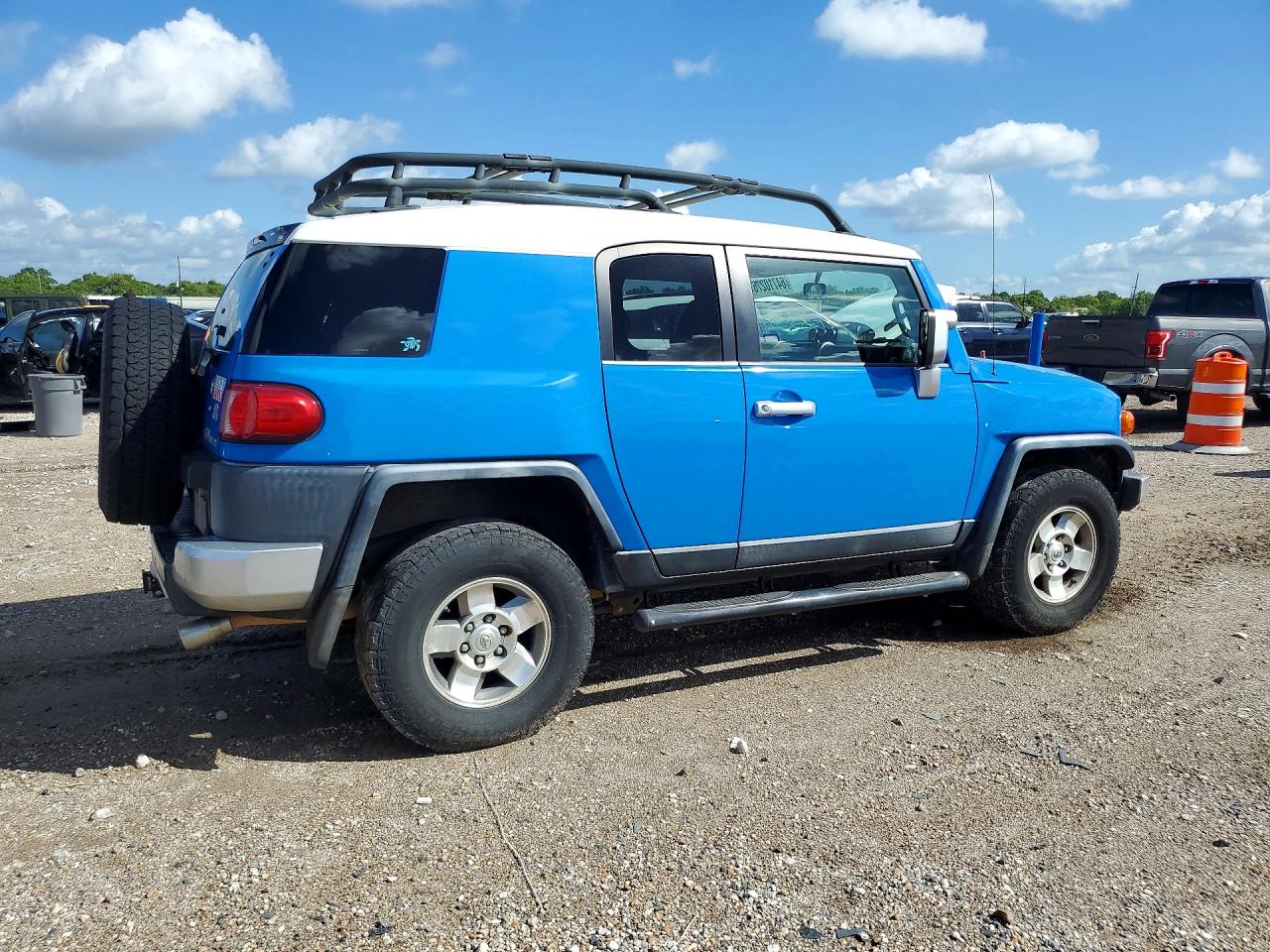 2008 Toyota Fj Cruiser Base Blue vin: JTEBU11F480105136