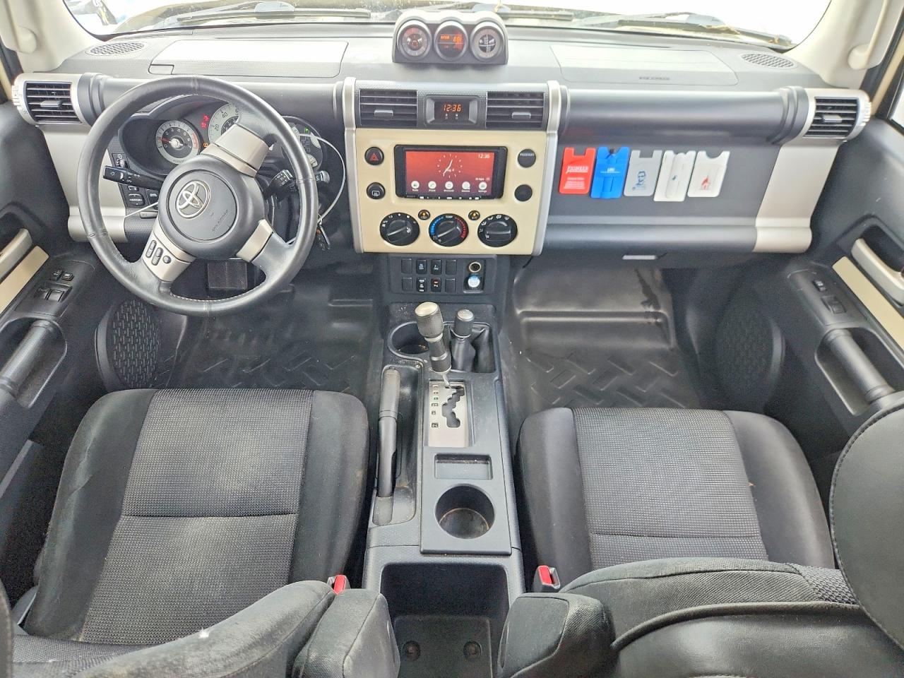 2008 Toyota Fj Cruiser Base Beige vin: JTEBU11F48K001976